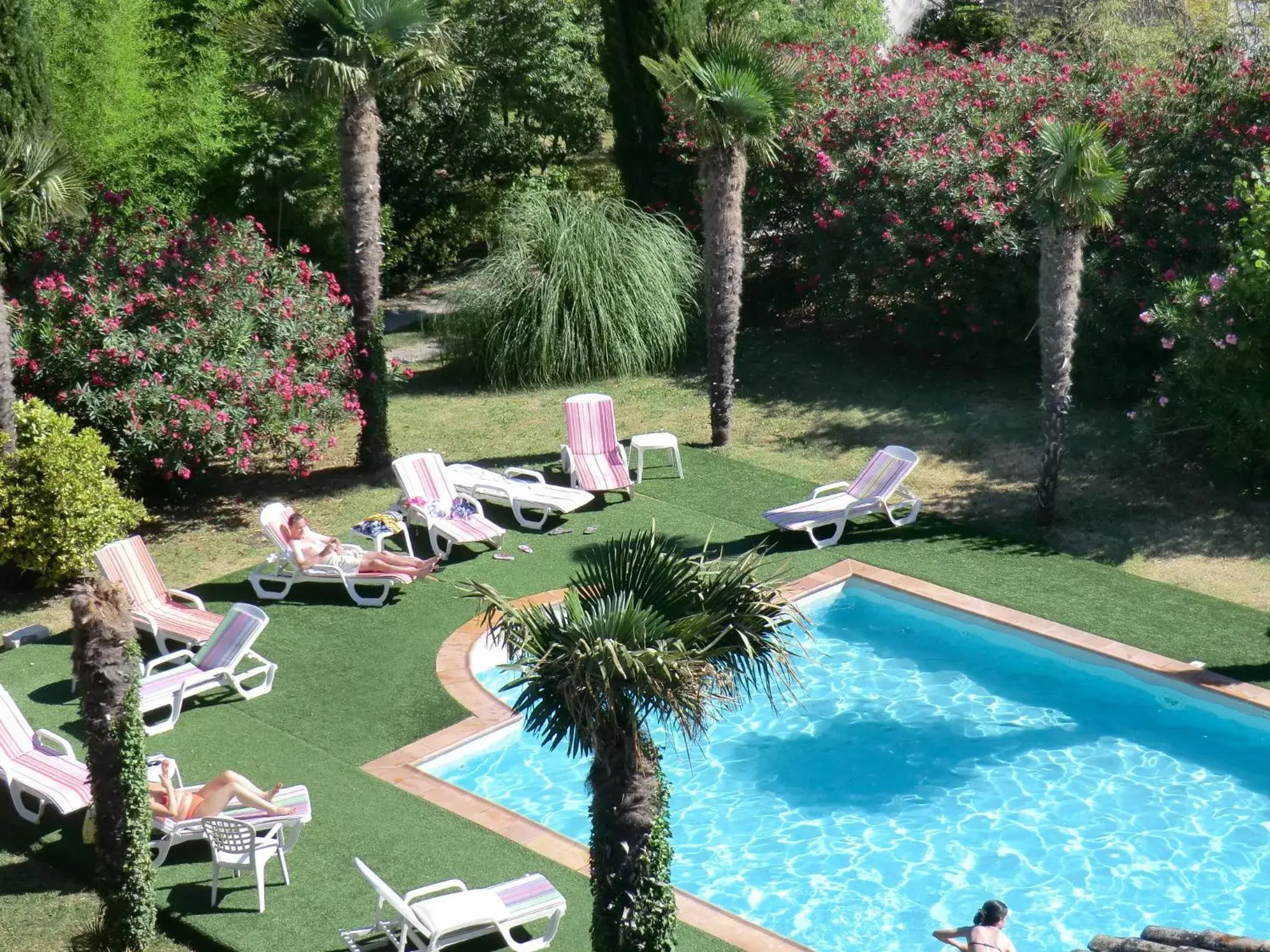 Pool view in Hôtel du Parc, Avignon Est, The Originals City, Pool view in Hôtel du Parc, Avignon Est, The Originals City,