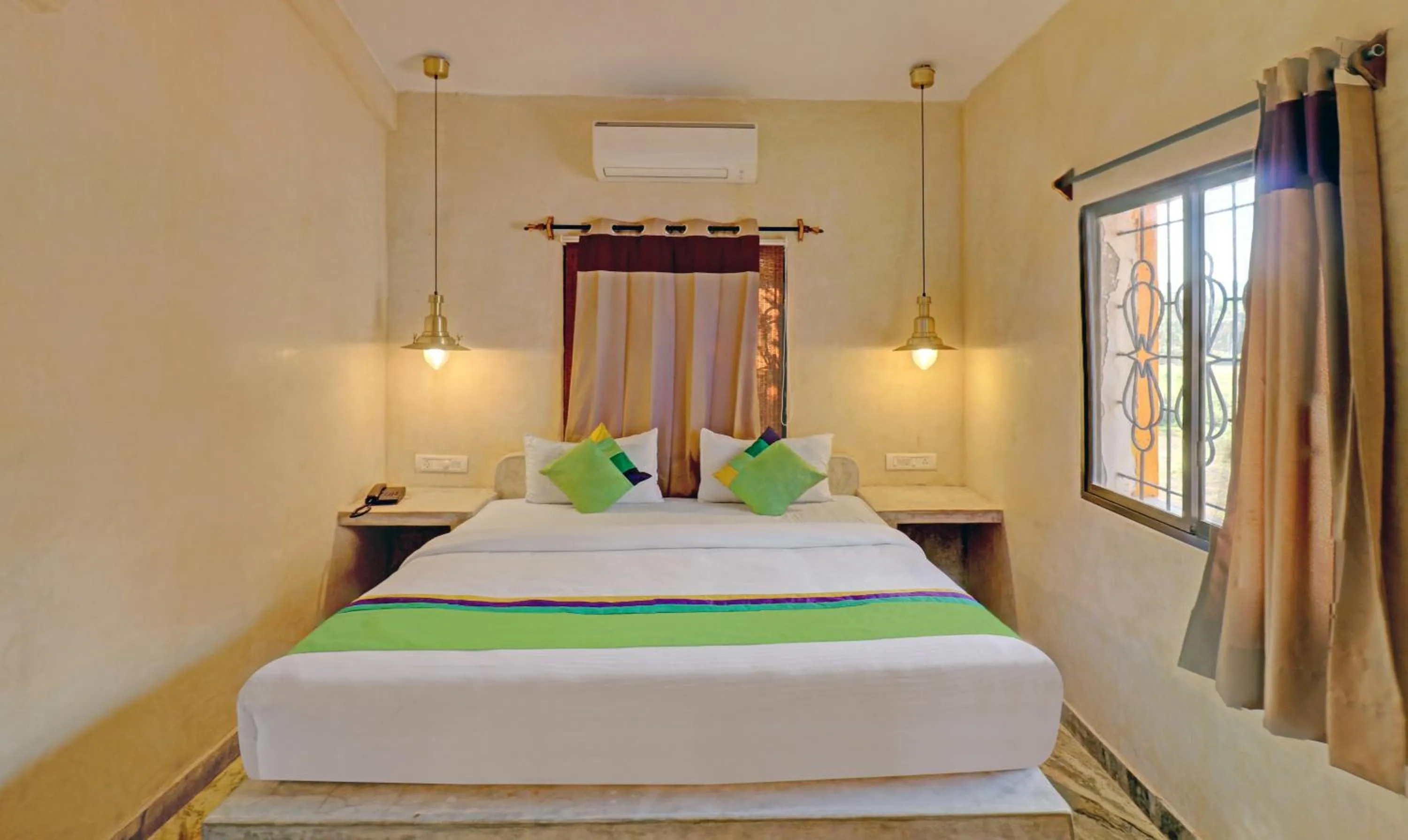 Bedroom, Bed in Treebo Morjim Banyan Resort