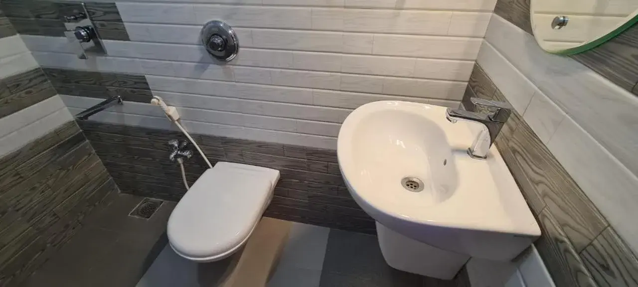 Double Room in Richard Inn Residency Double Room in Richard Inn Residency