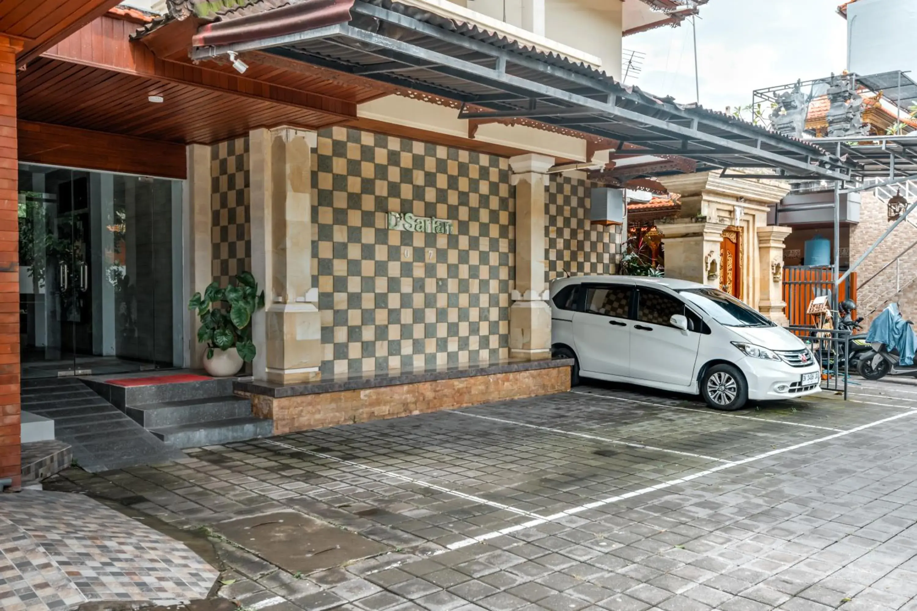 Property building in D Sarian Seminyak Property building in D Sarian Seminyak