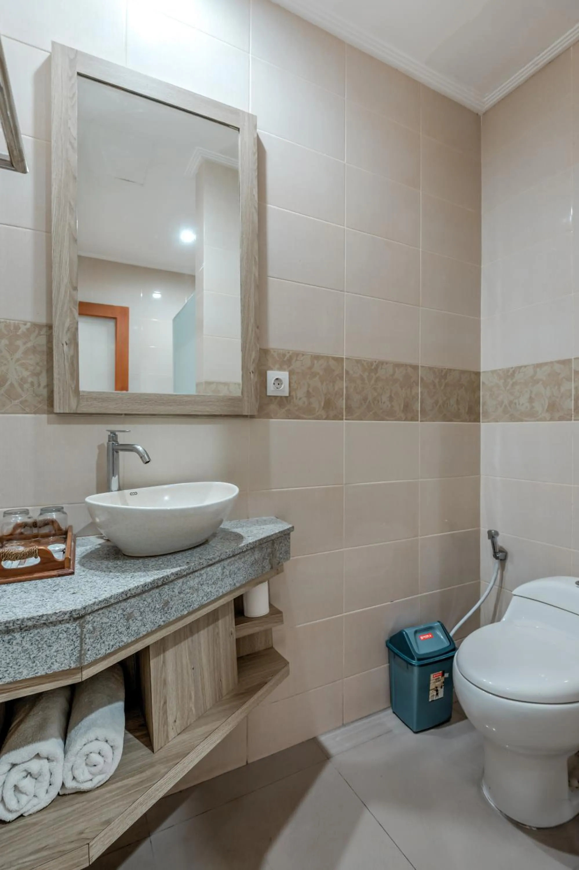 Toilet in D Sarian Seminyak