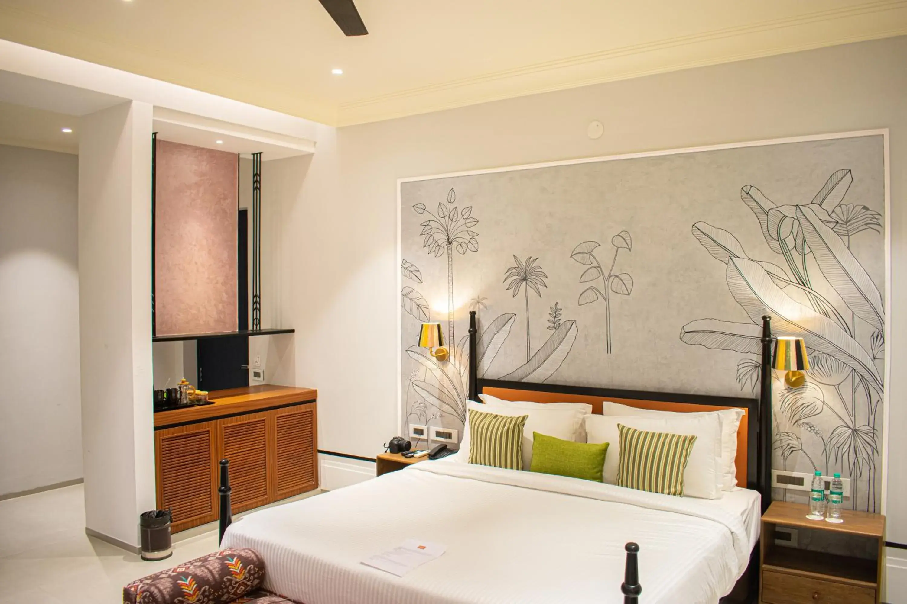 Bed in The Sierra - By The Lake Bed in The Sierra - By The Lake