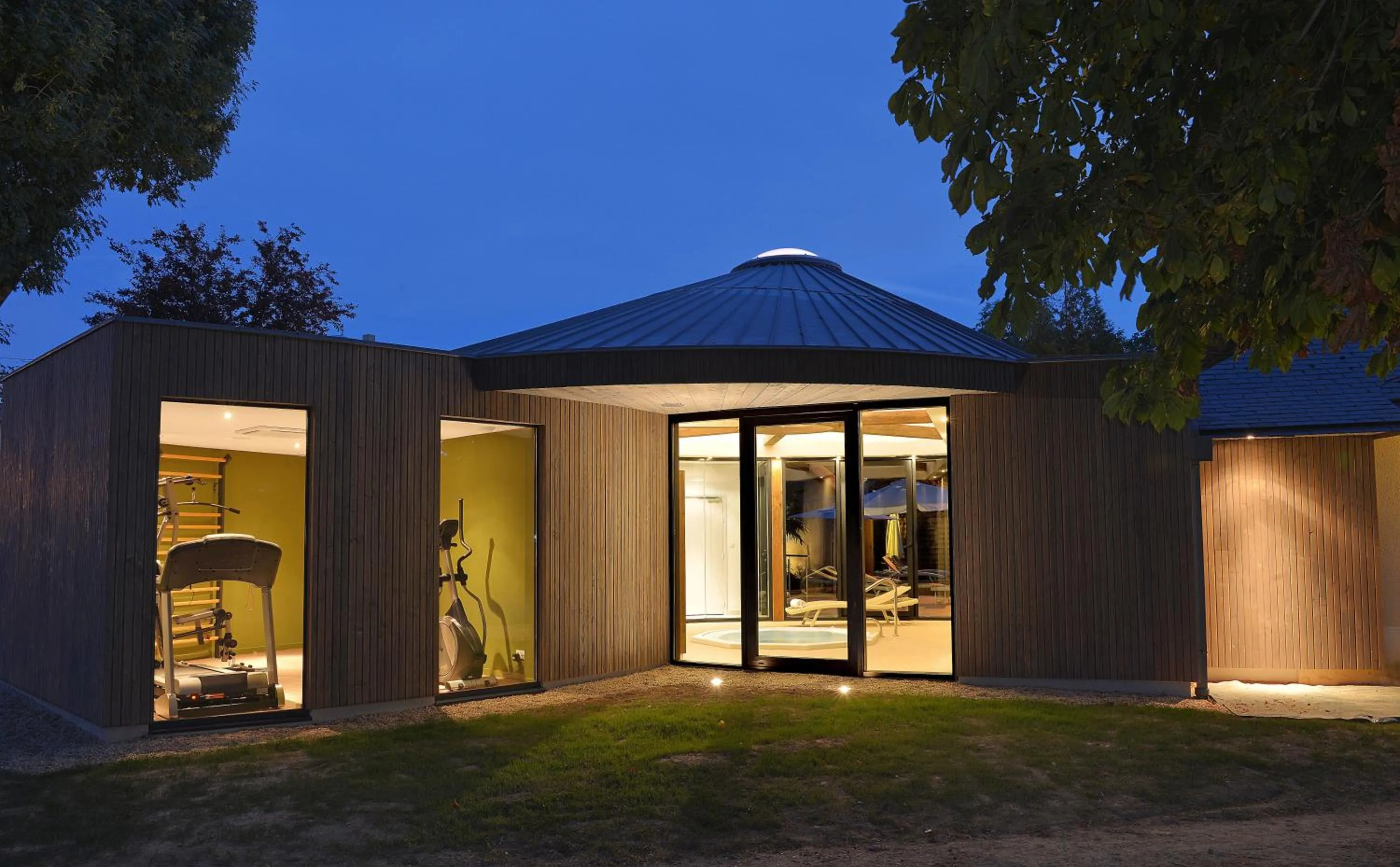 Spa and wellness centre/facilities in Logis Le Parc Hotel & Spa