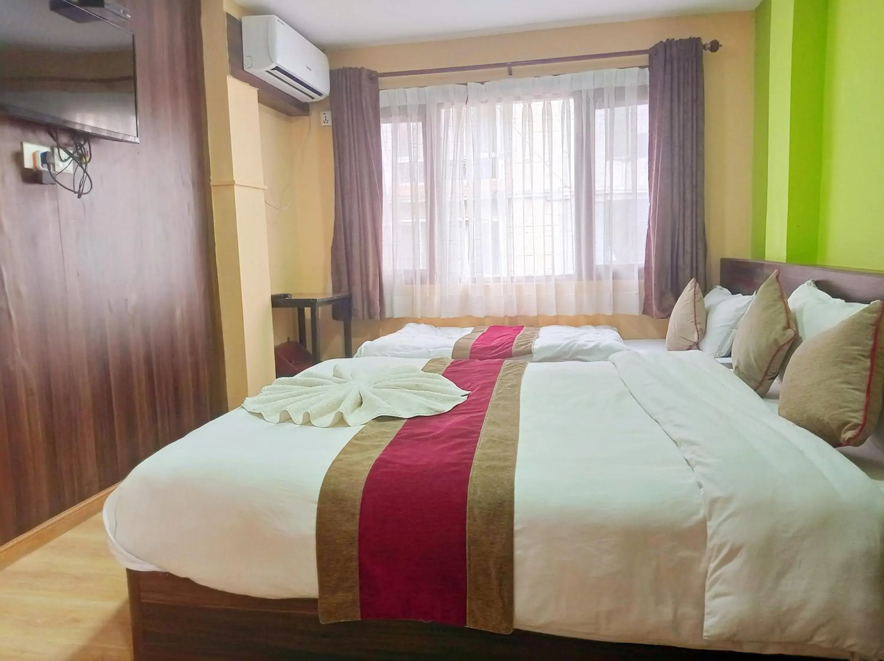 Photo of the whole room, Bed in Holiday Hostel Photo of the whole room, Bed in Holiday Hostel