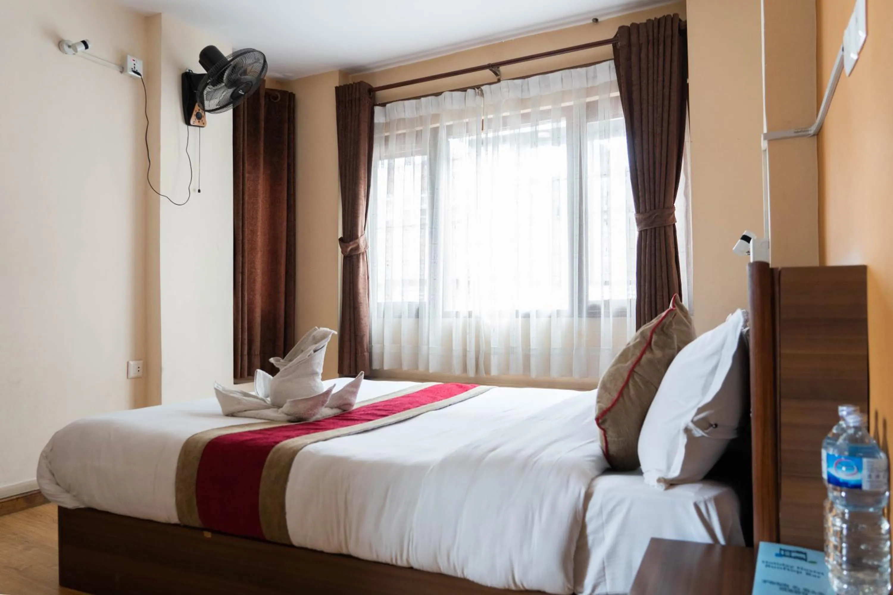 Bedroom, Bed in Holiday Hostel