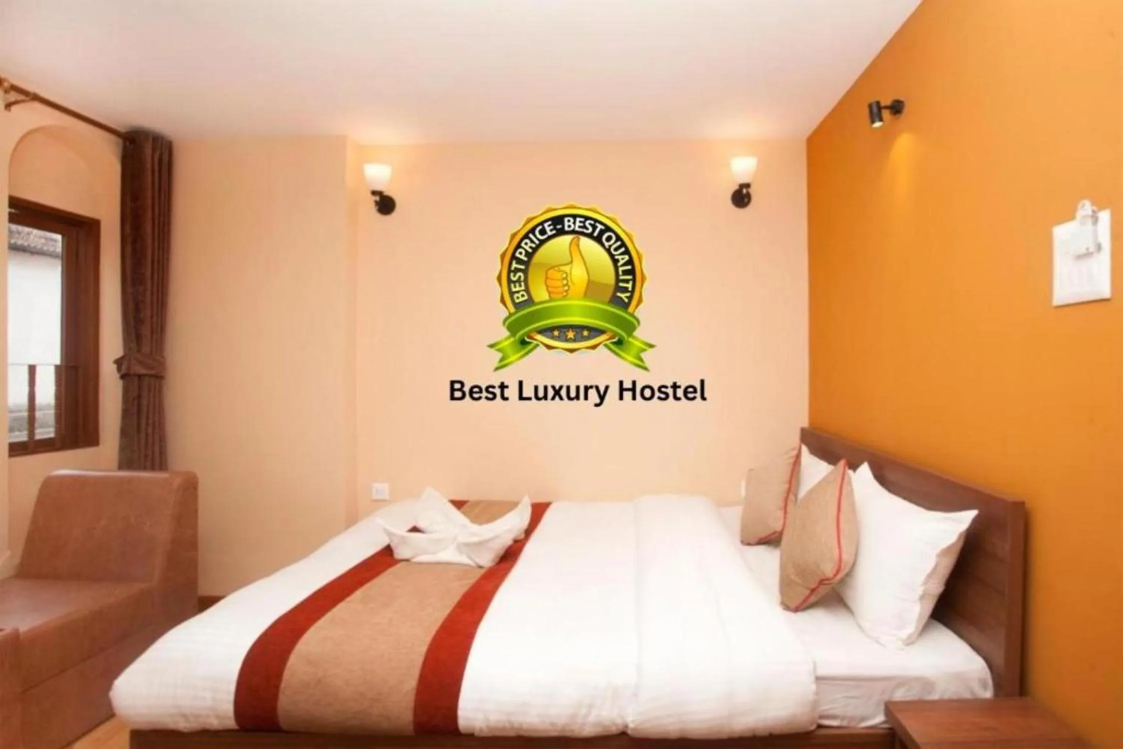 Bedroom, Bed in Holiday Hostel