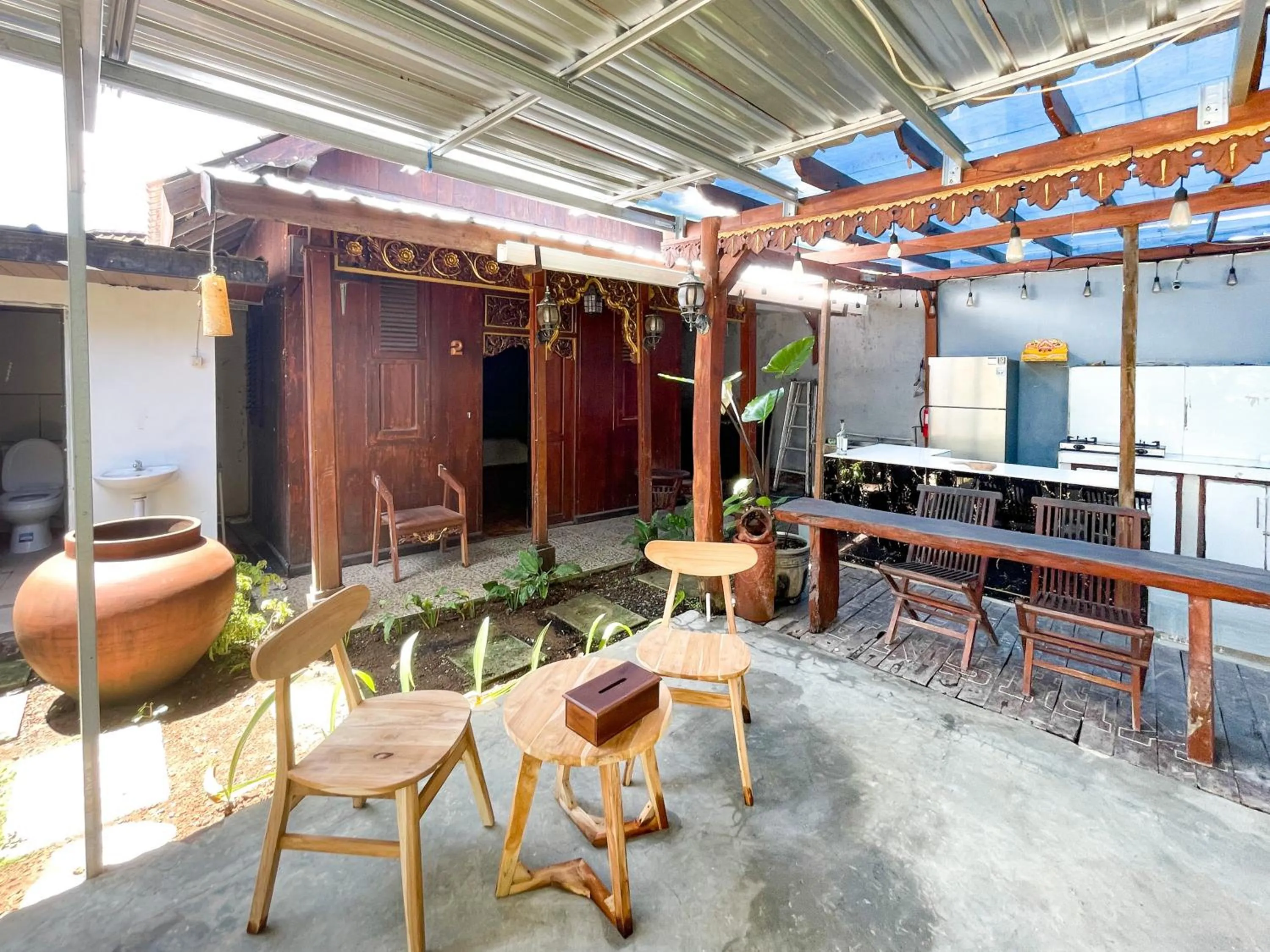 Seating area in RedDoorz at Villa Krisna Balangan Beach