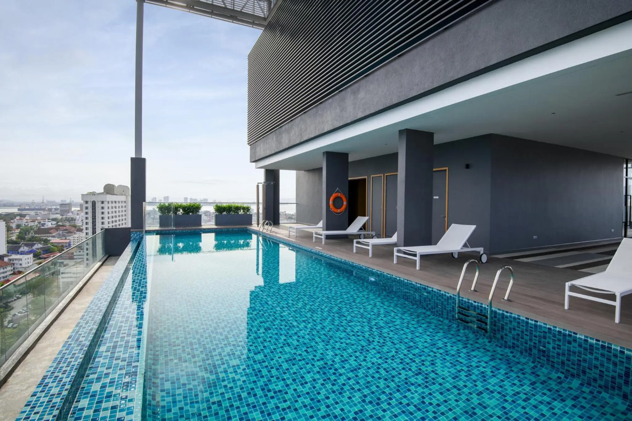 Fitness centre/facilities in OZO George Town Penang