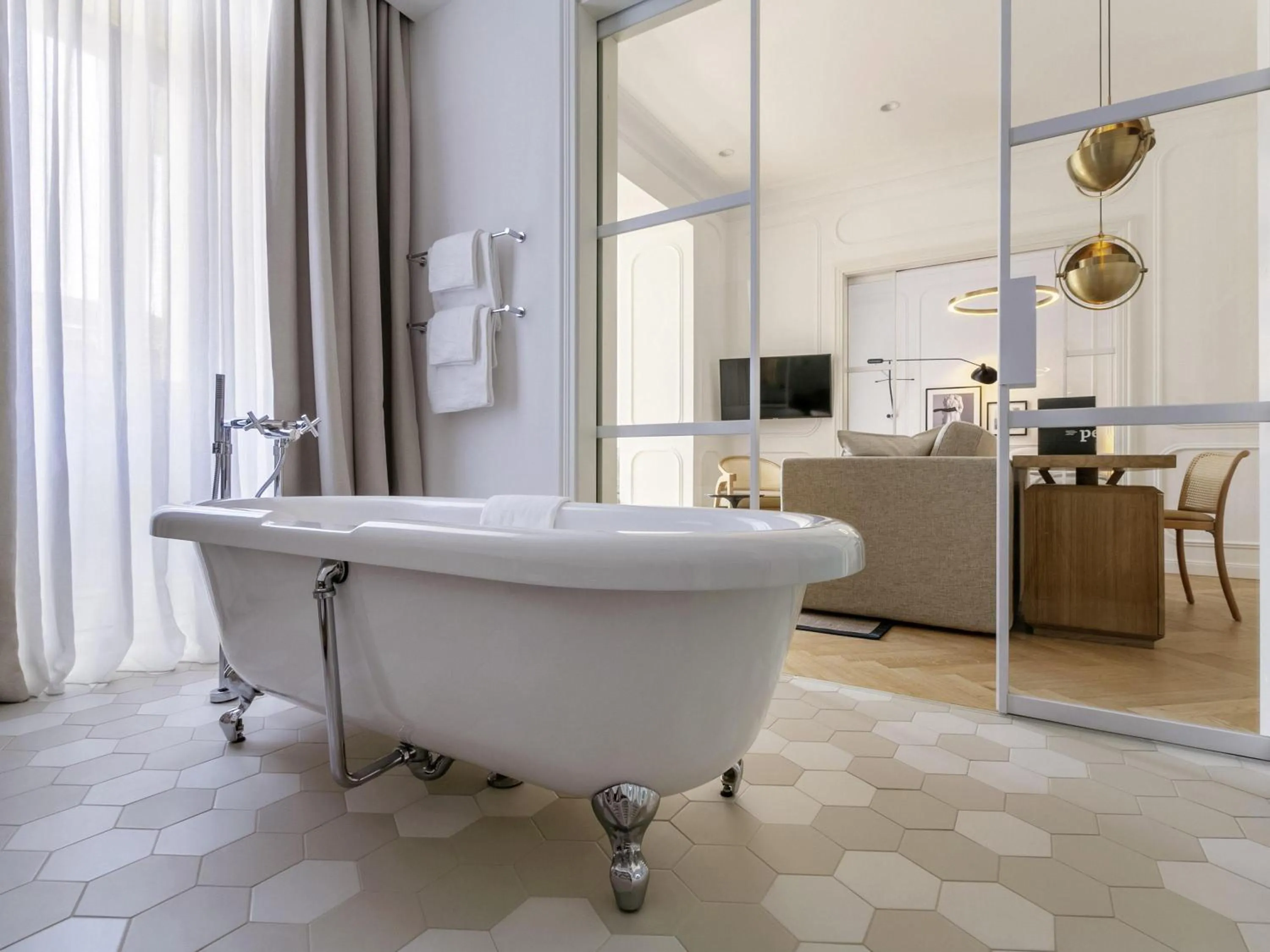 Bedroom in Heritage Hotel FERMAI MGallery Split