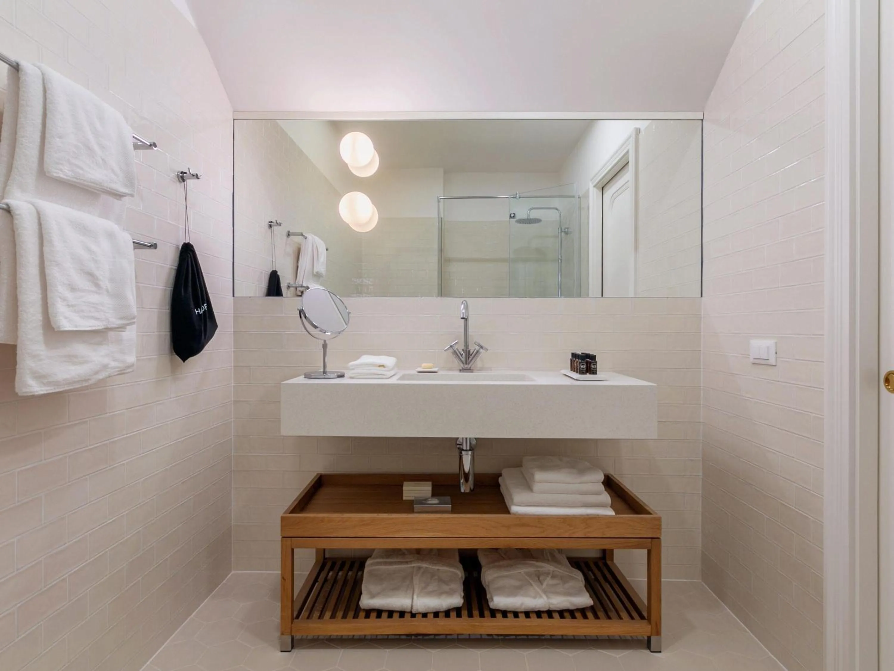 Bedroom in Heritage Hotel FERMAI MGallery Split