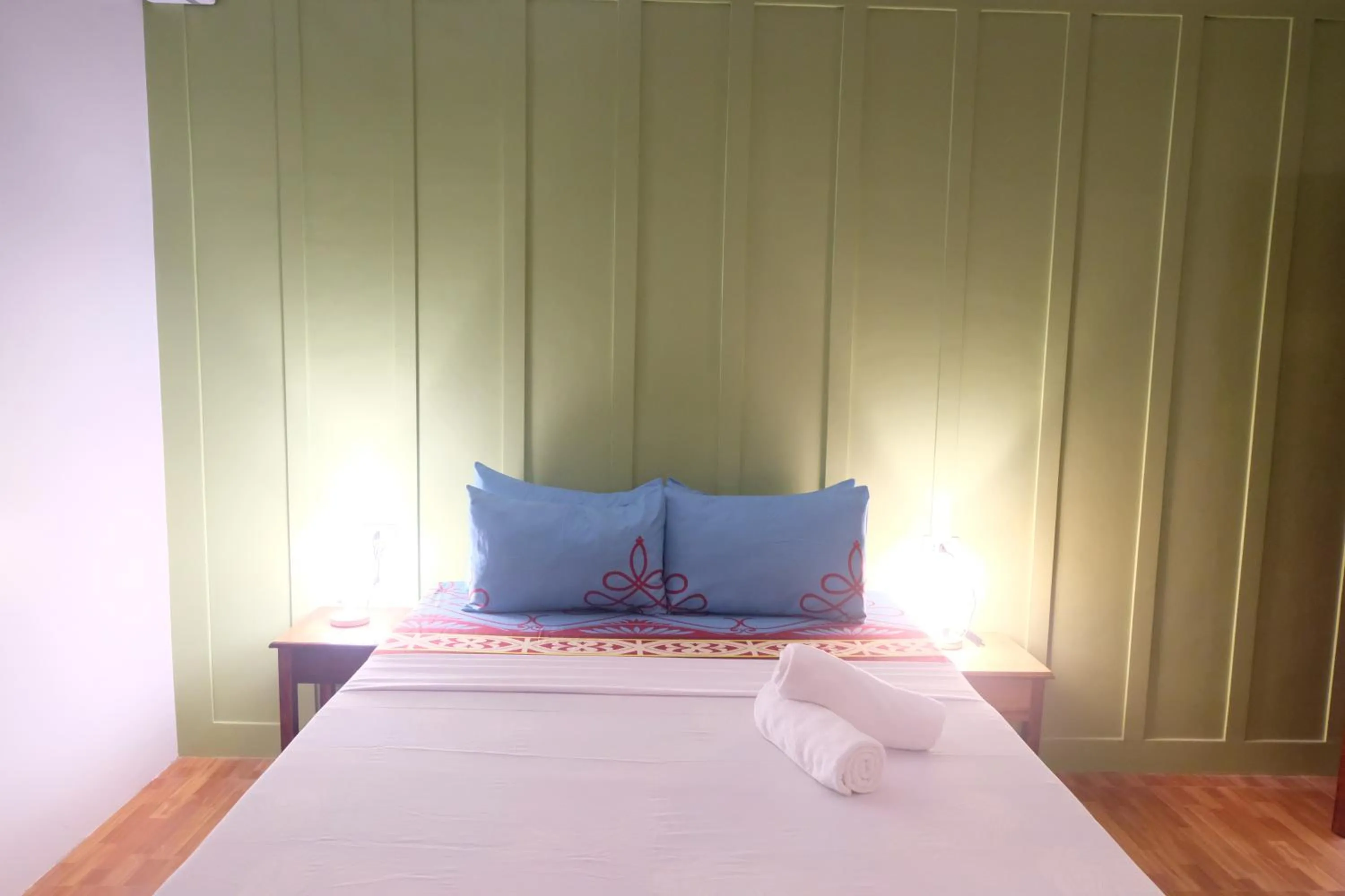 Bed in MANANQUIL TRAVEL LODGE