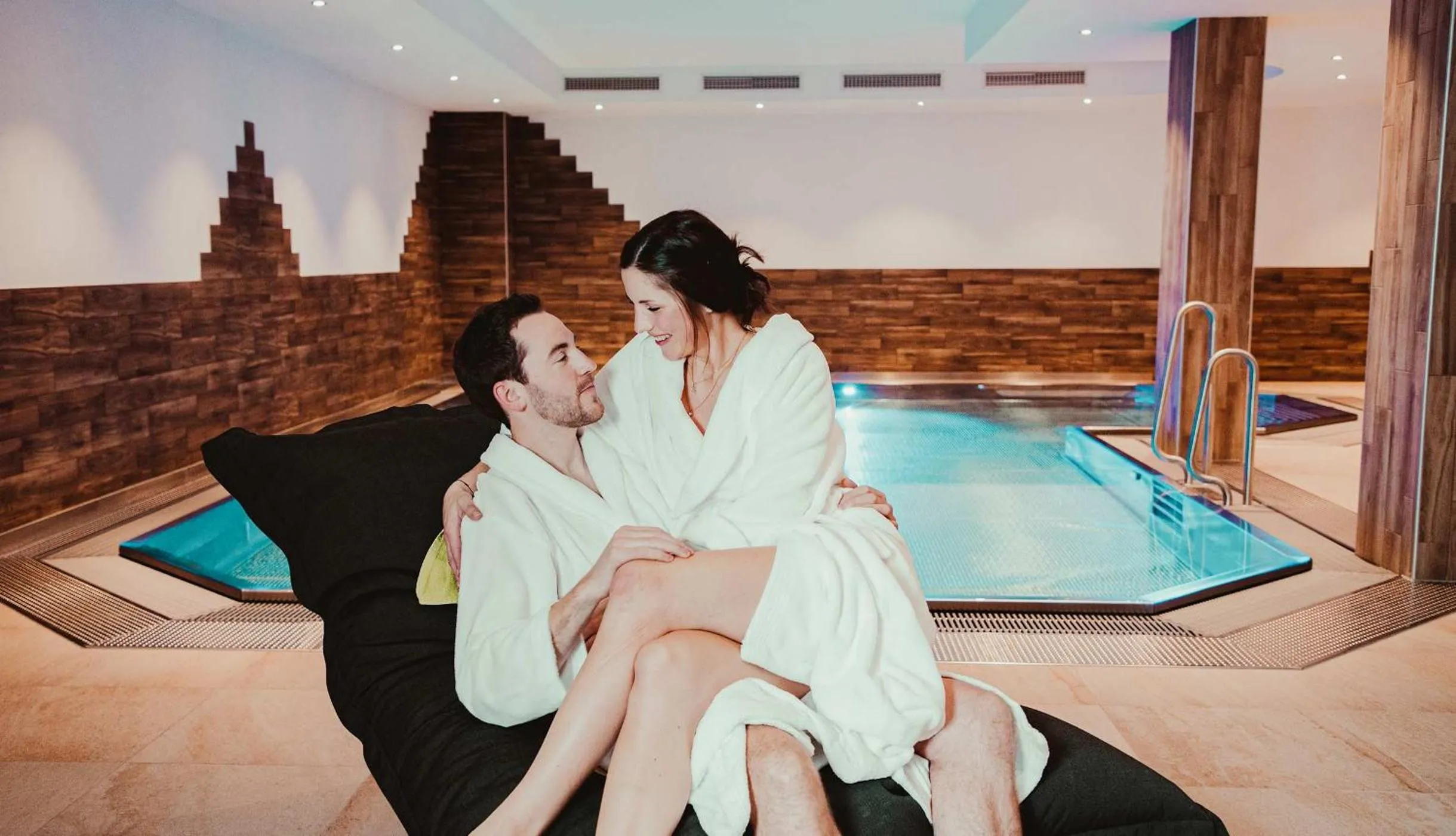 Swimming pool in Tillga Glück - 4 stars