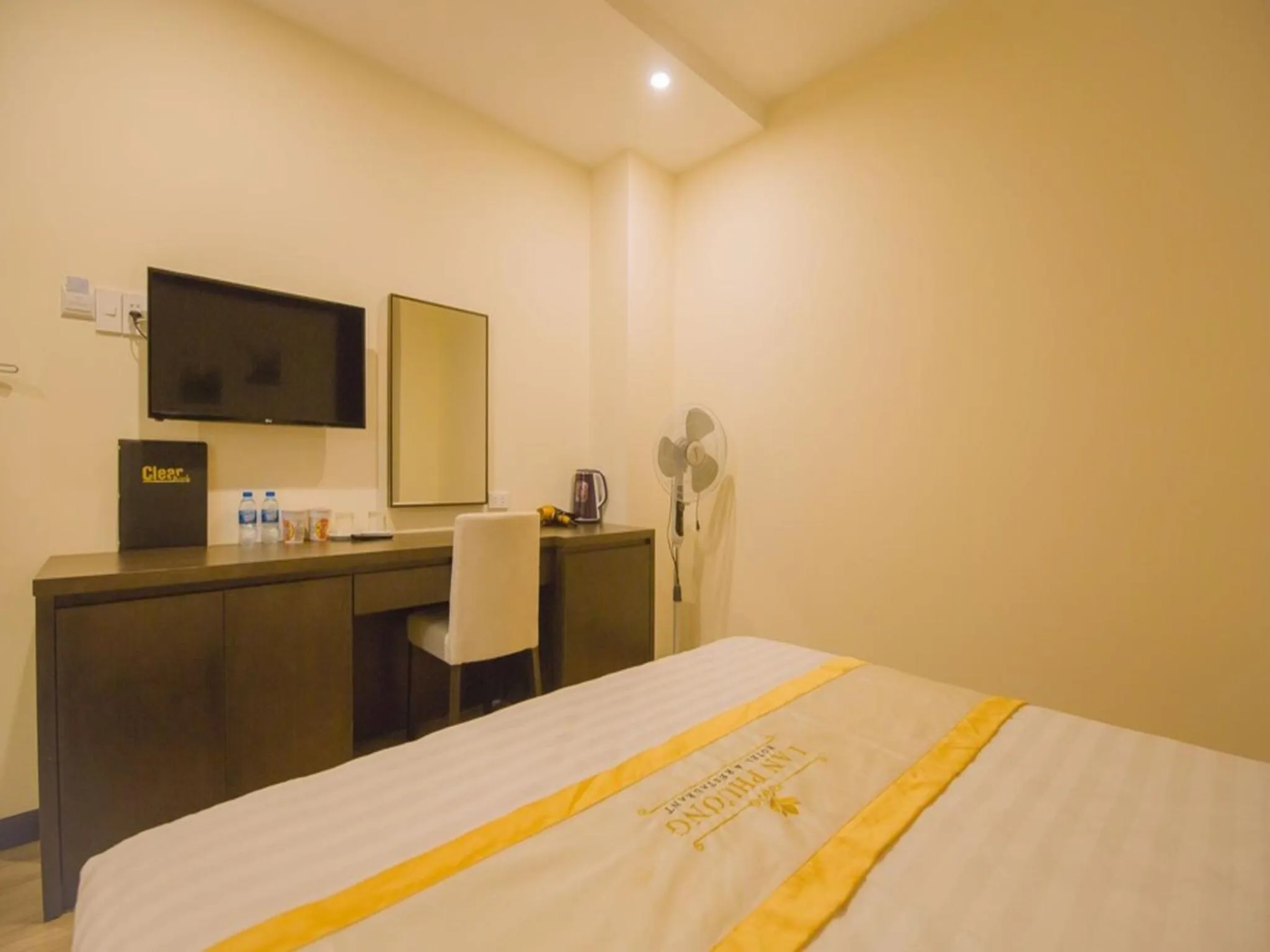 Bed in Thien Ly Hotel - Da Lat Center