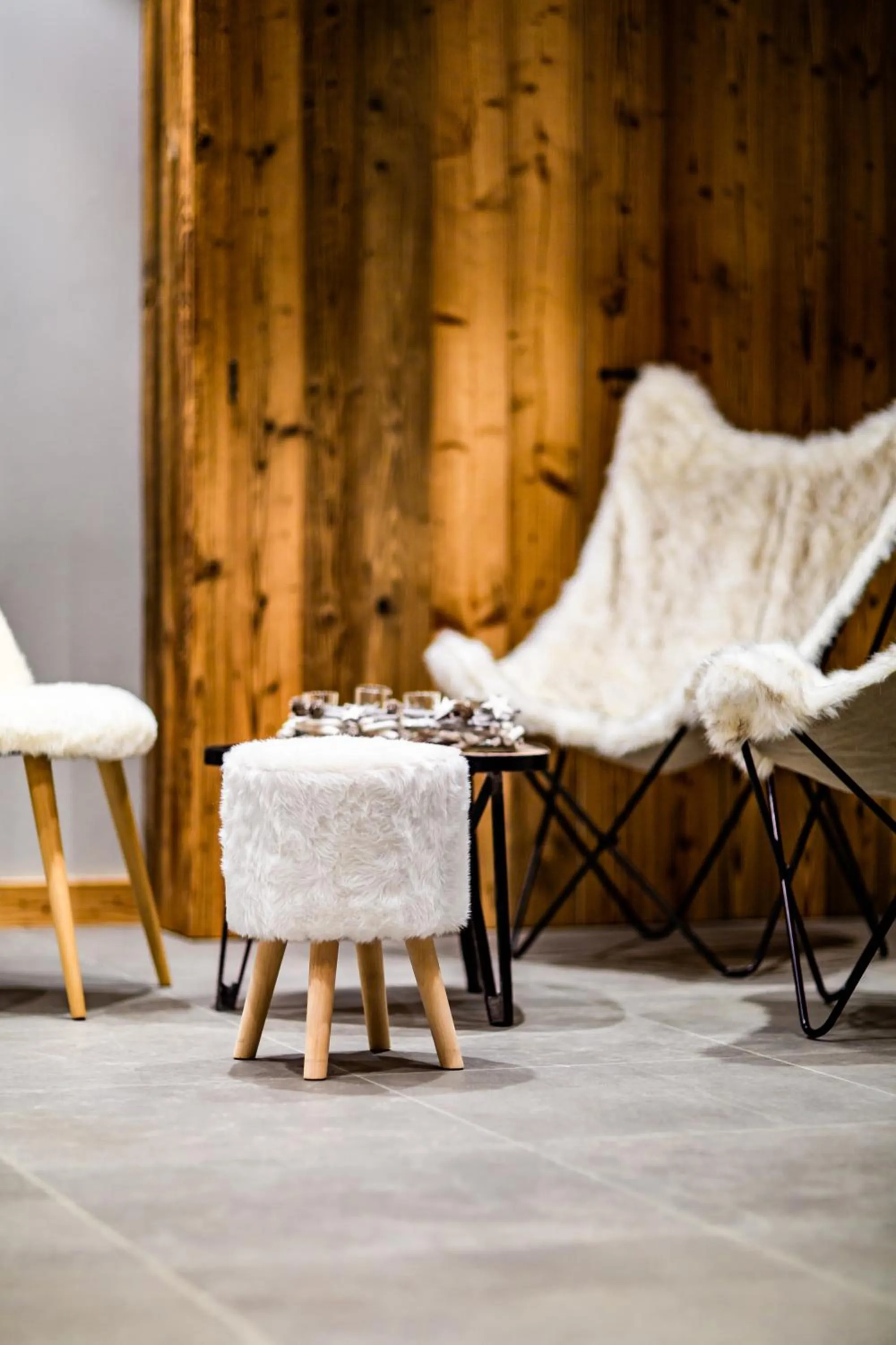 Communal lounge/ TV room in Les Mazots des Fées