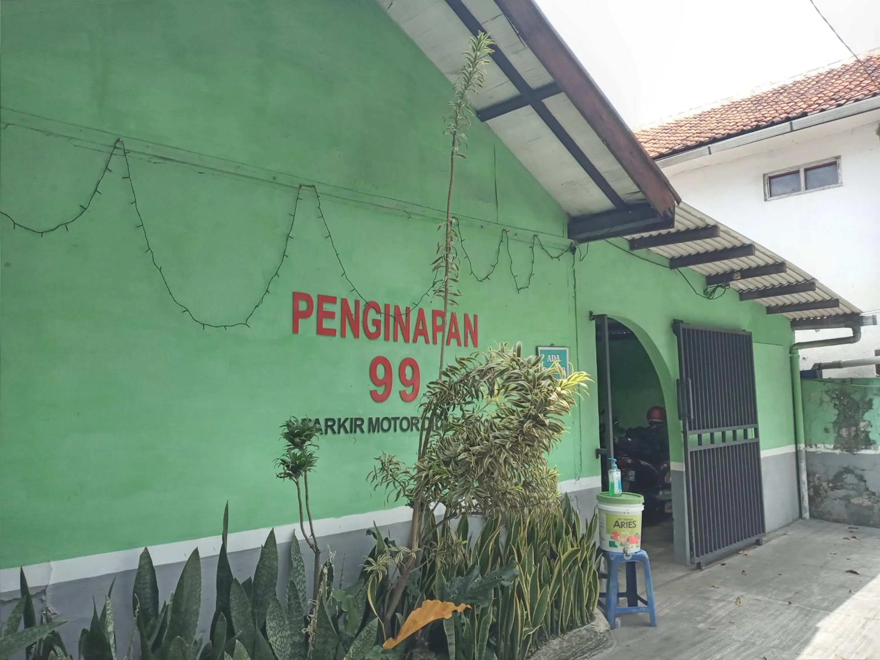 Property building in Penginapan 99