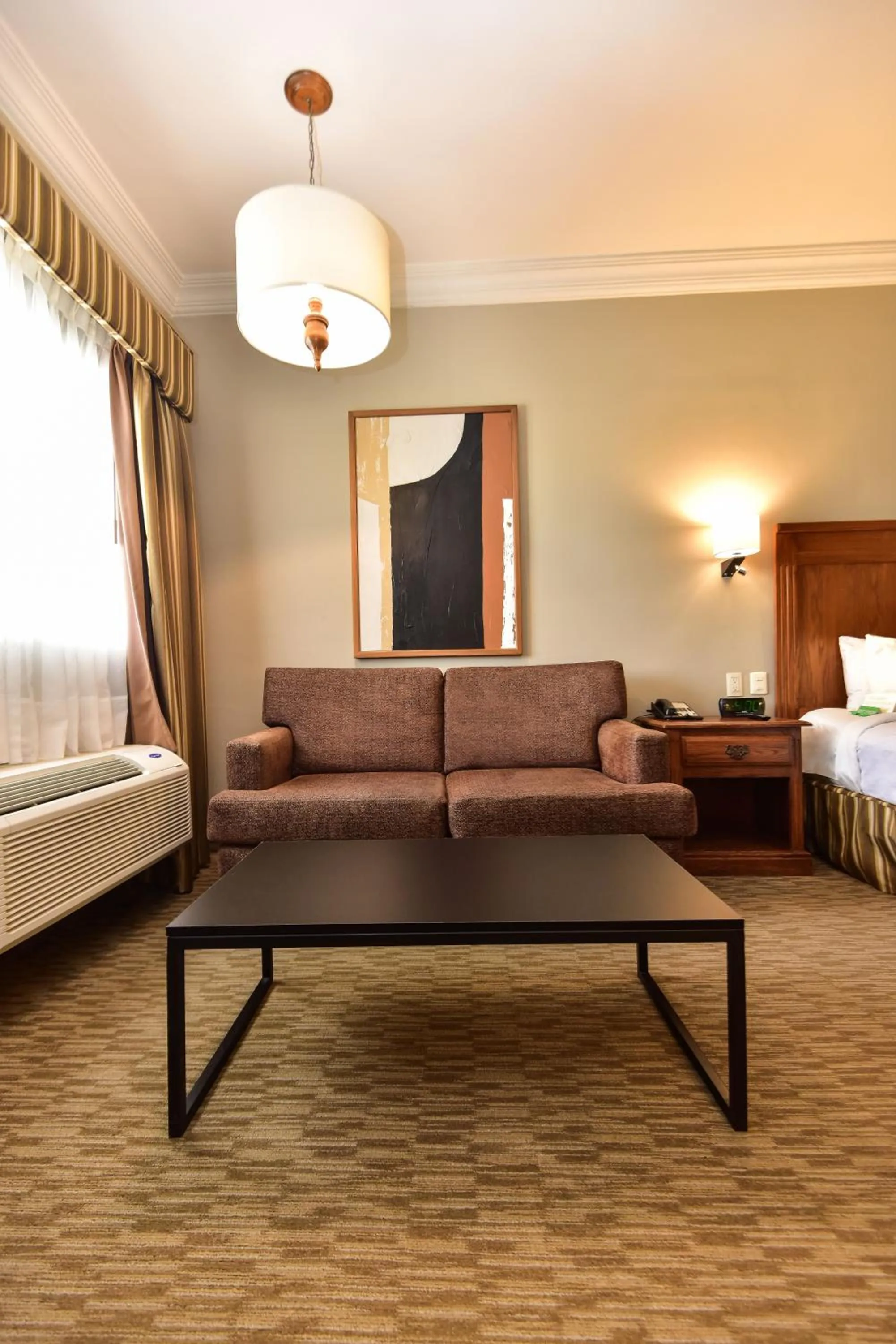 Bed in Fresno Galerias