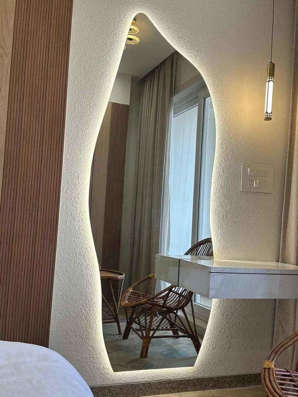 Restaurant/places to eat in HOTEL NORTH VIEW