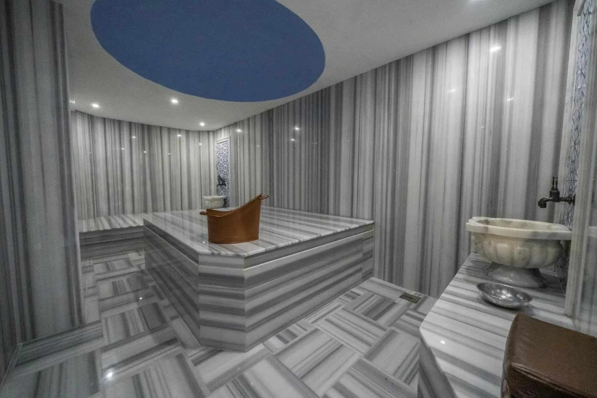 Public Bath in Premier Nergis Beach & SPA