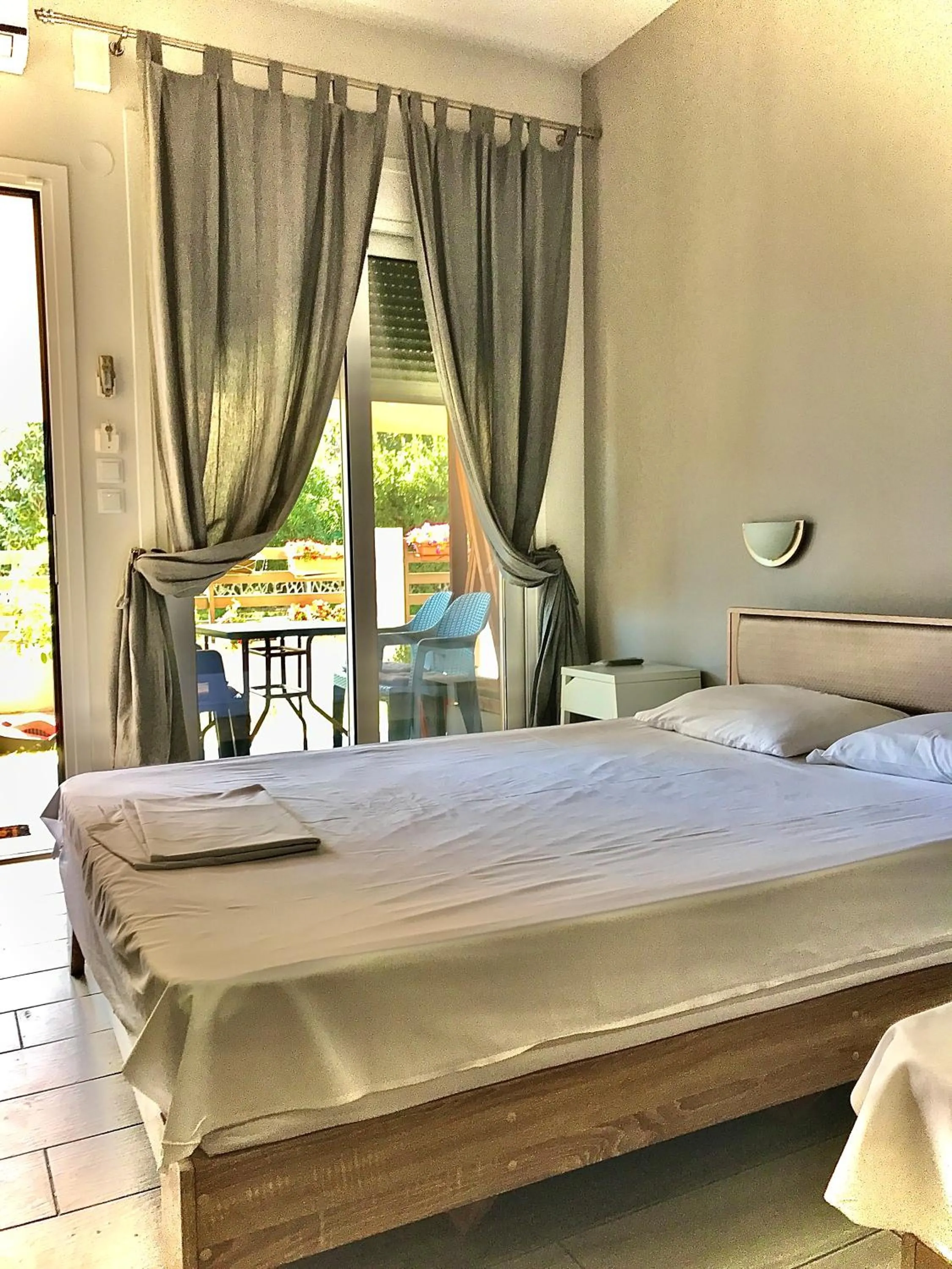 Bed in Soso studios & apartments