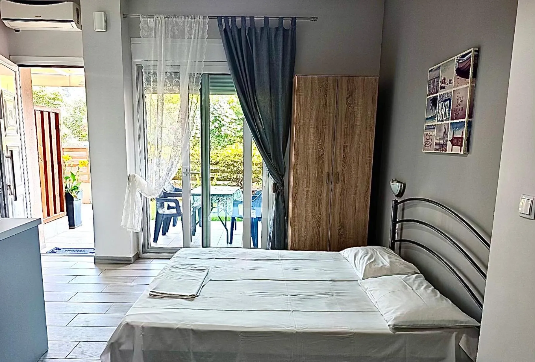 Bed in Soso studios & apartments