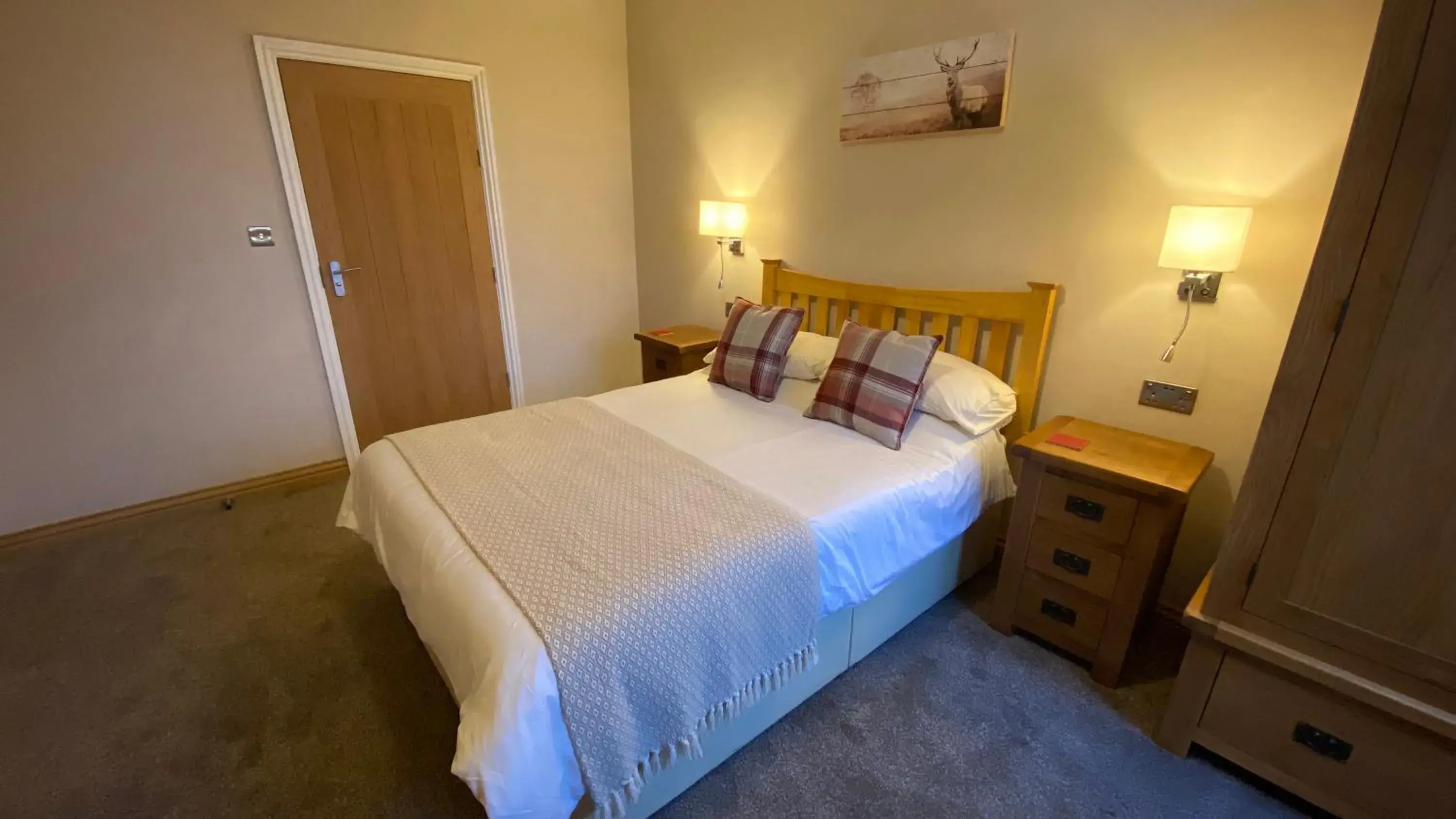 Double Room with Private Bathroom in Butterchurn Guest House Double Room with Private Bathroom in Butterchurn Guest House
