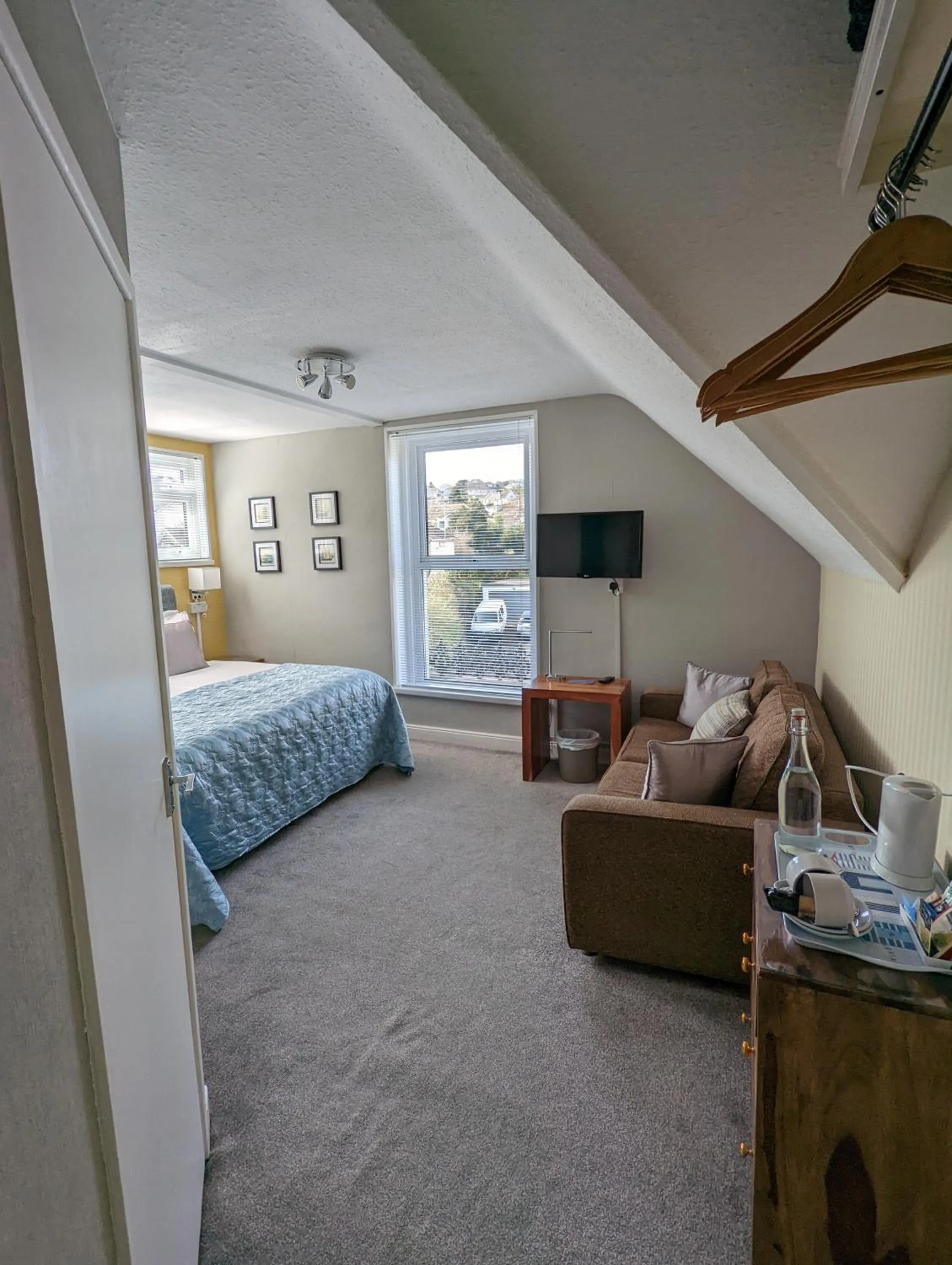 Bed in Redlands