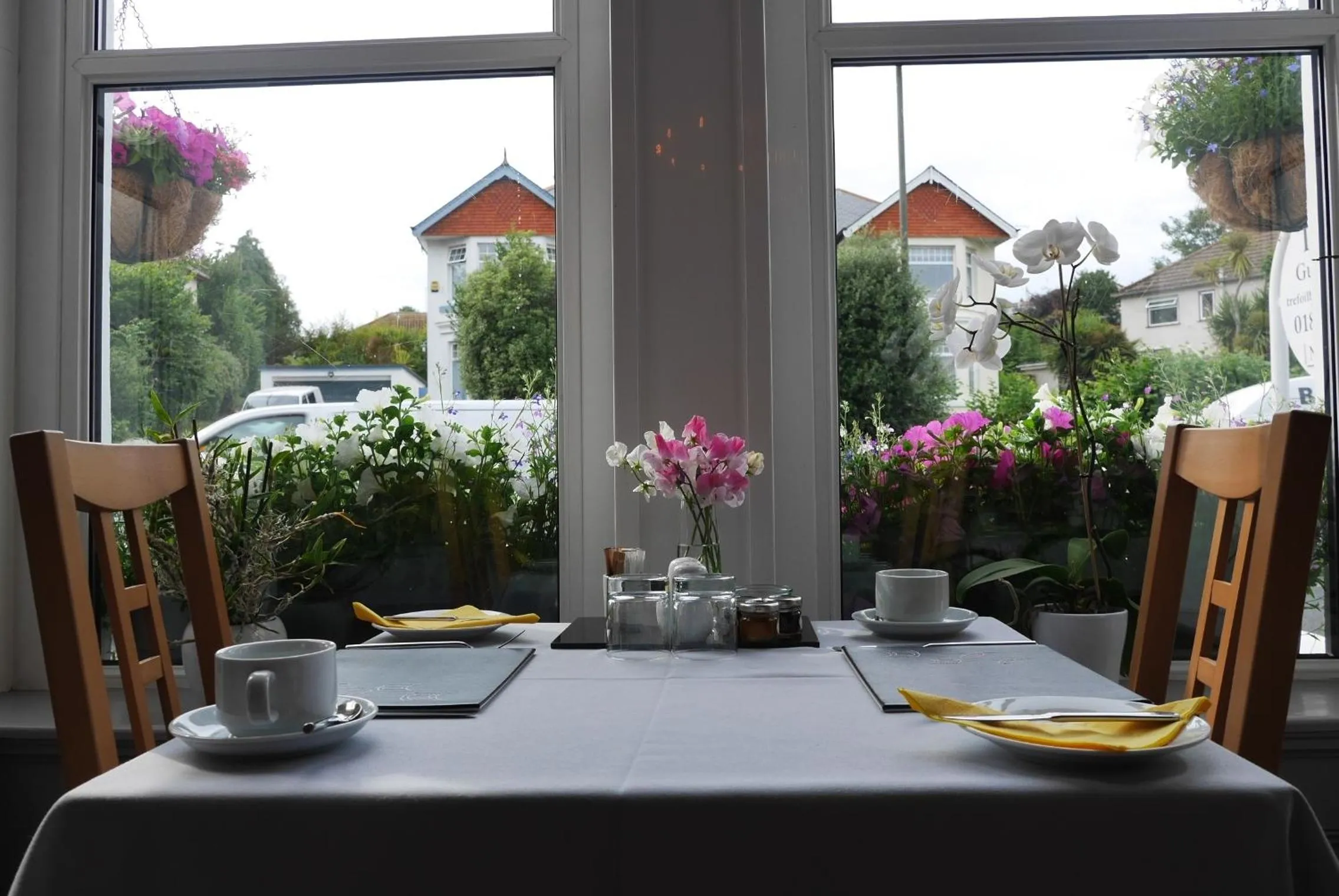 Dining area in Redlands