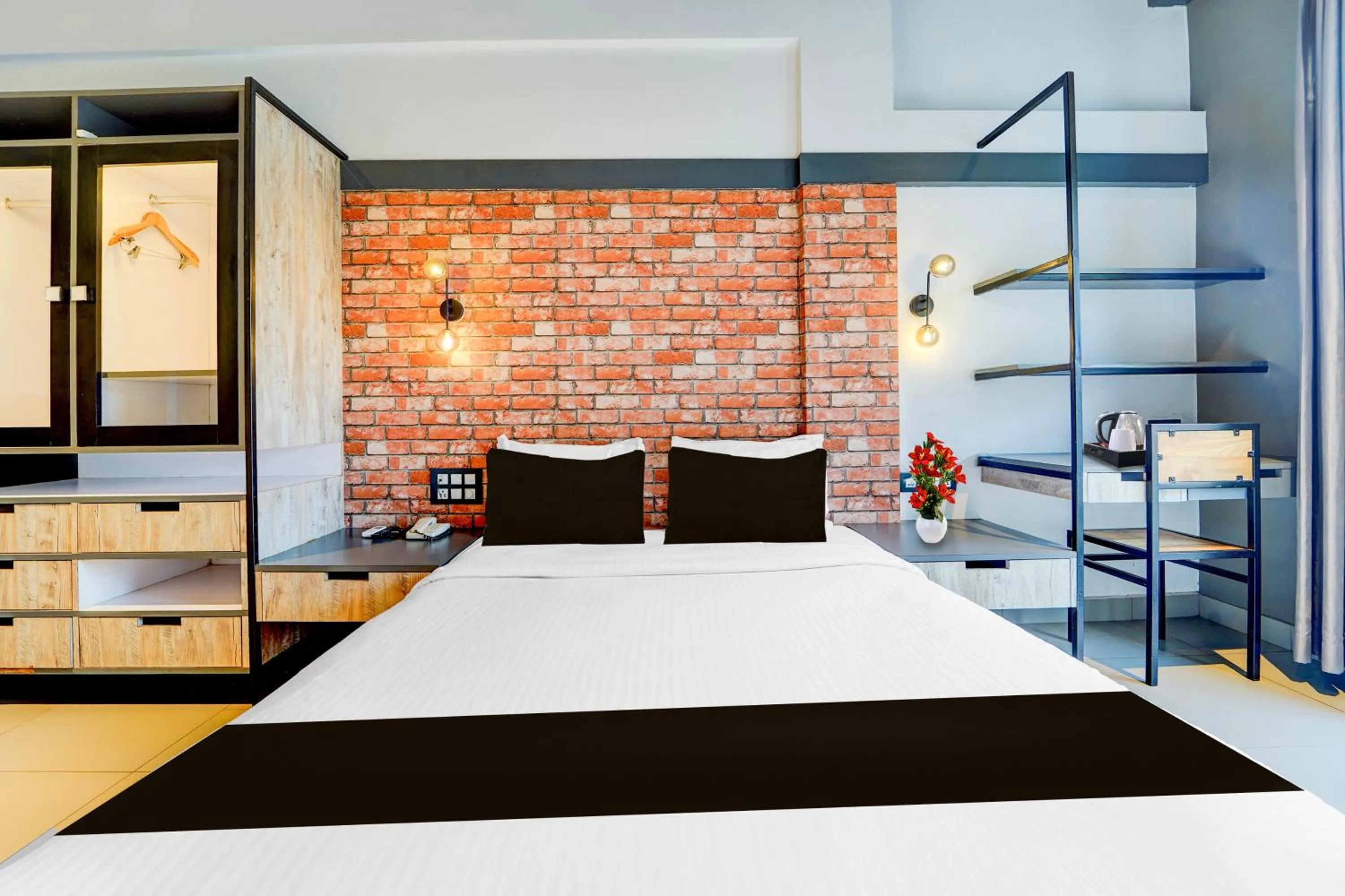 Bedroom, Bed in Super Townhouse Oak Mangalore