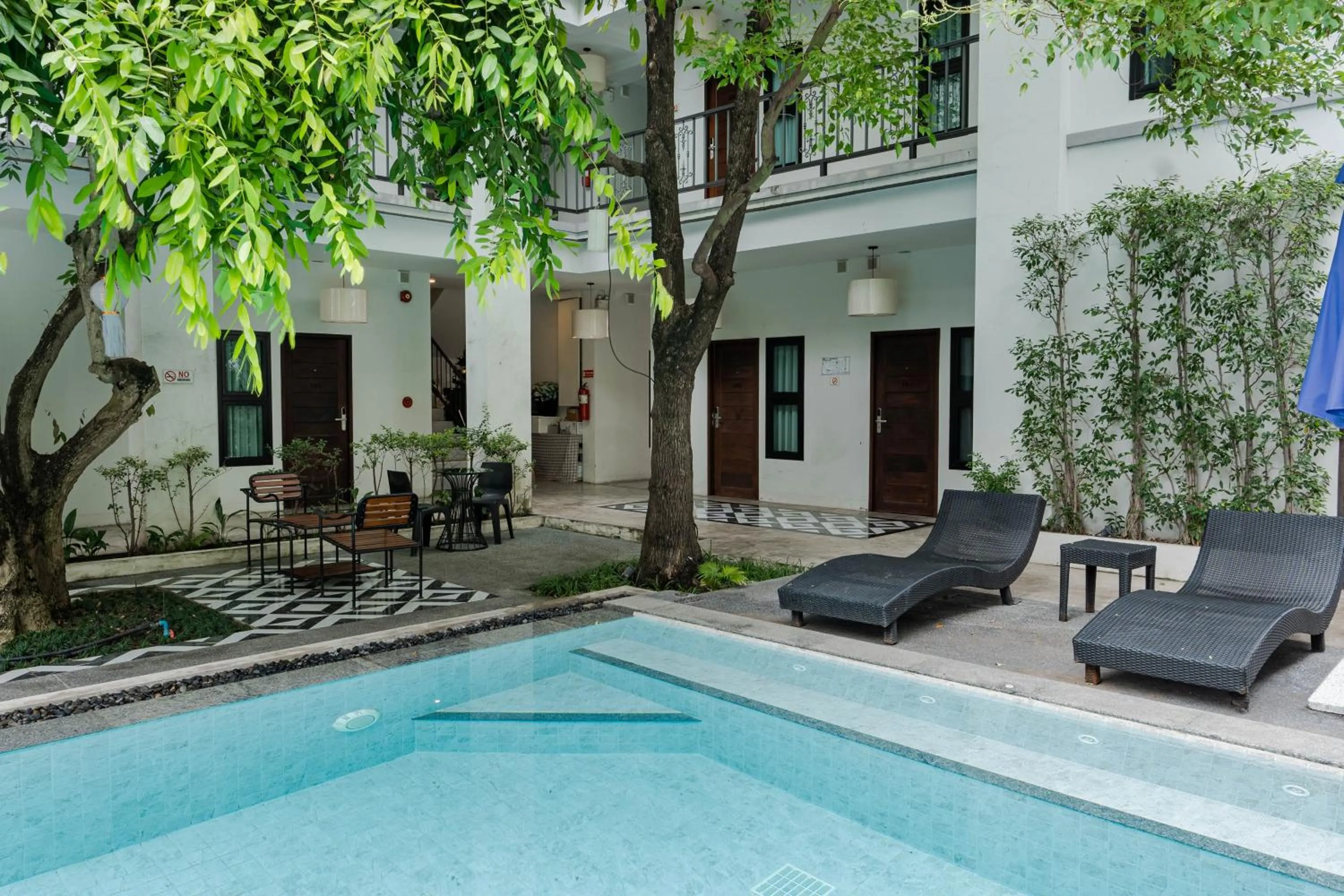 Property building in Paraiso Hotel Chiangmai