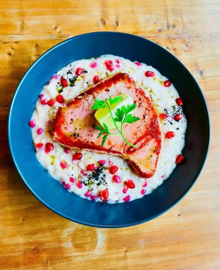 Restaurant/places to eat in Ludwig Hotel