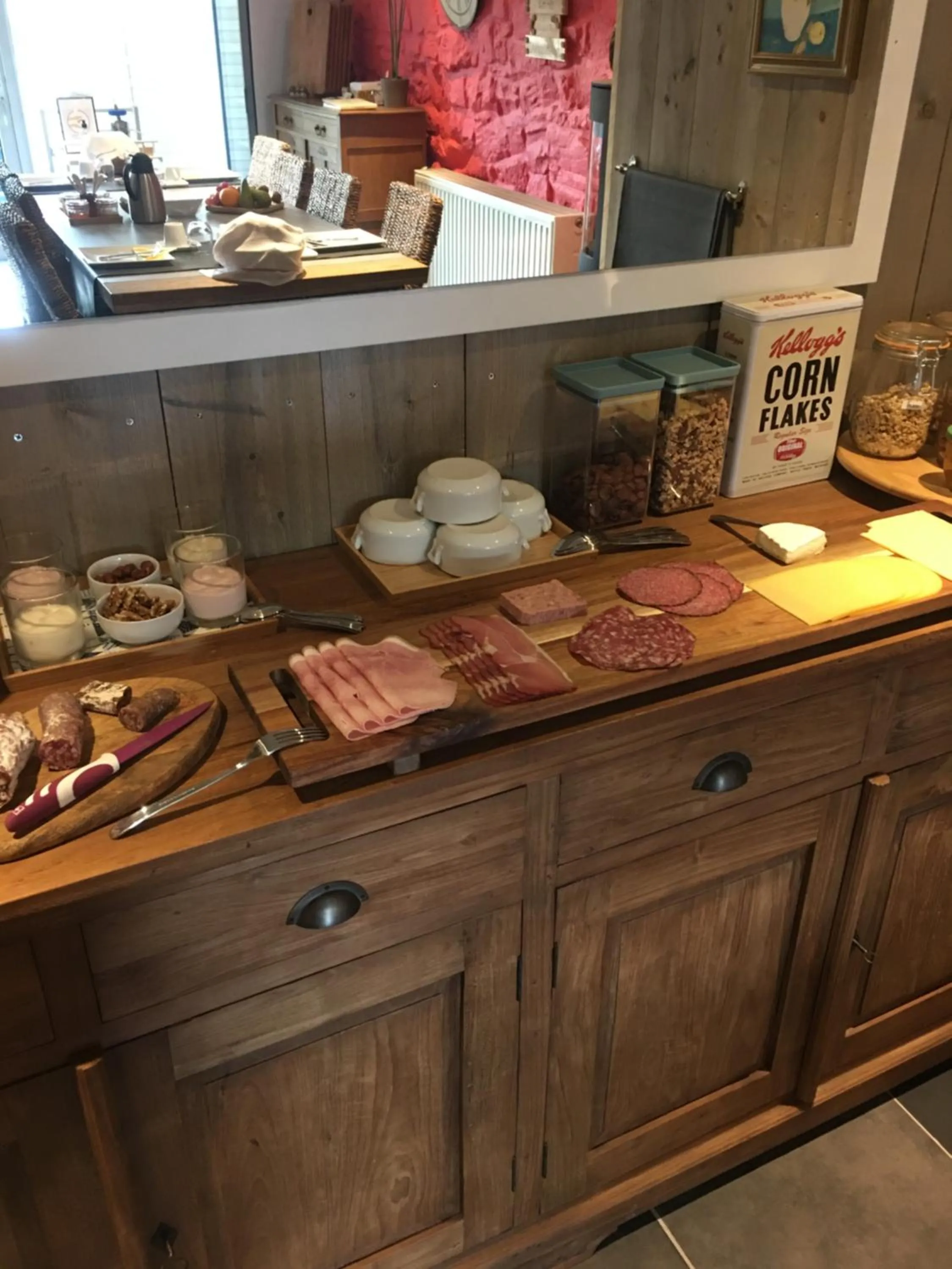 Buffet breakfast in B&B De Notelaar