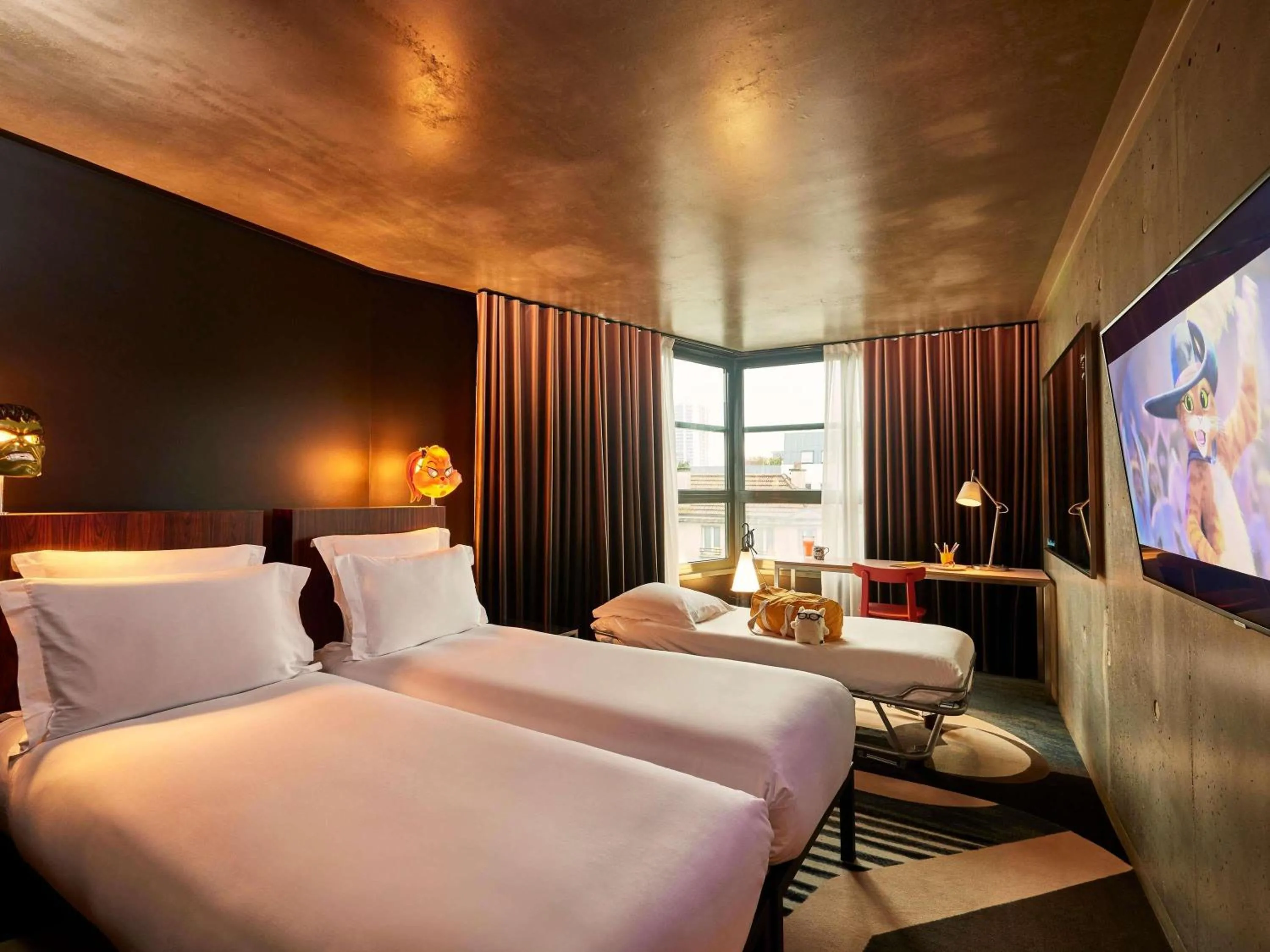 Bedroom, Bed in Mama Shelter Paris East