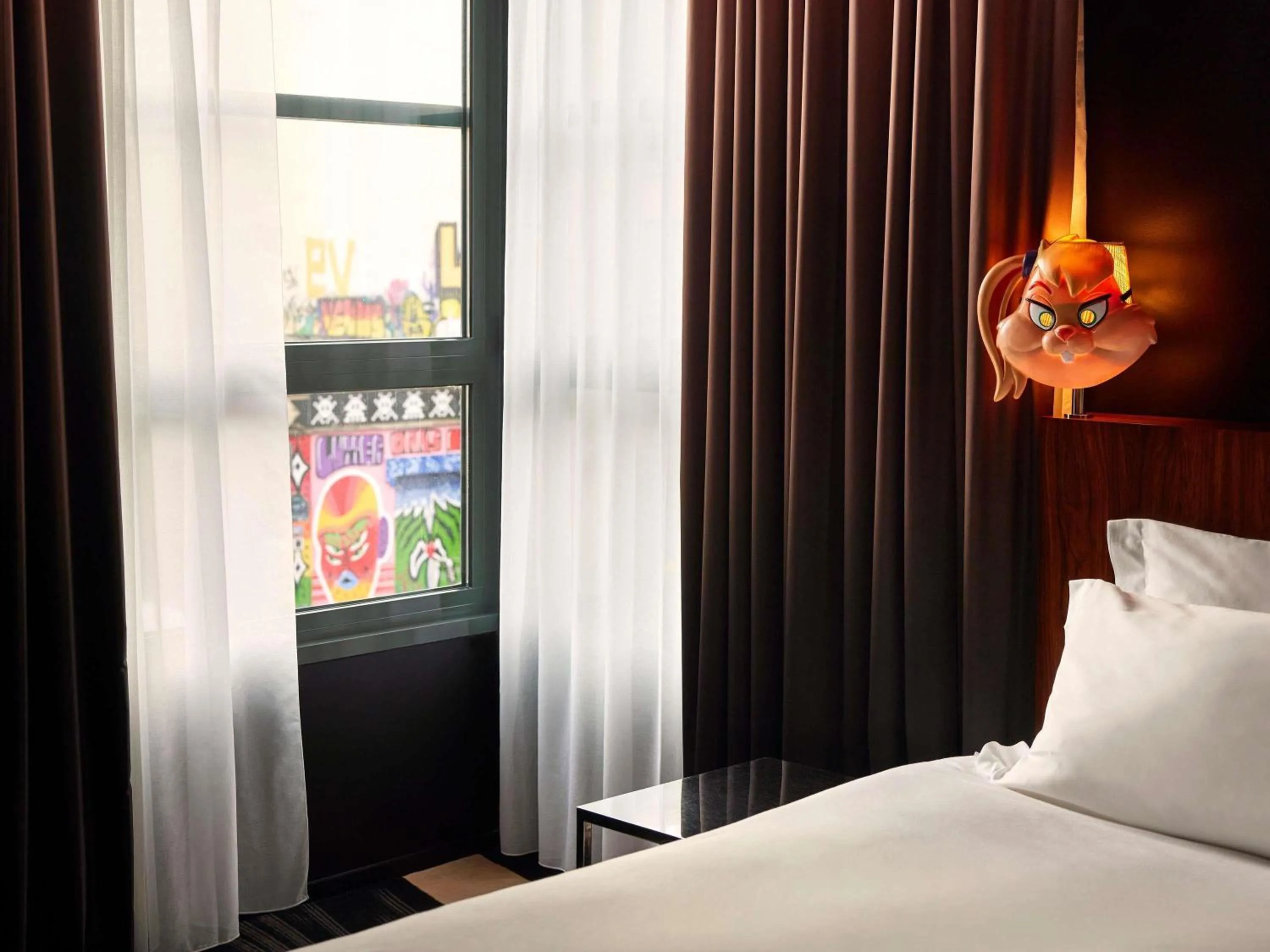 Bedroom, Bed in Mama Shelter Paris East