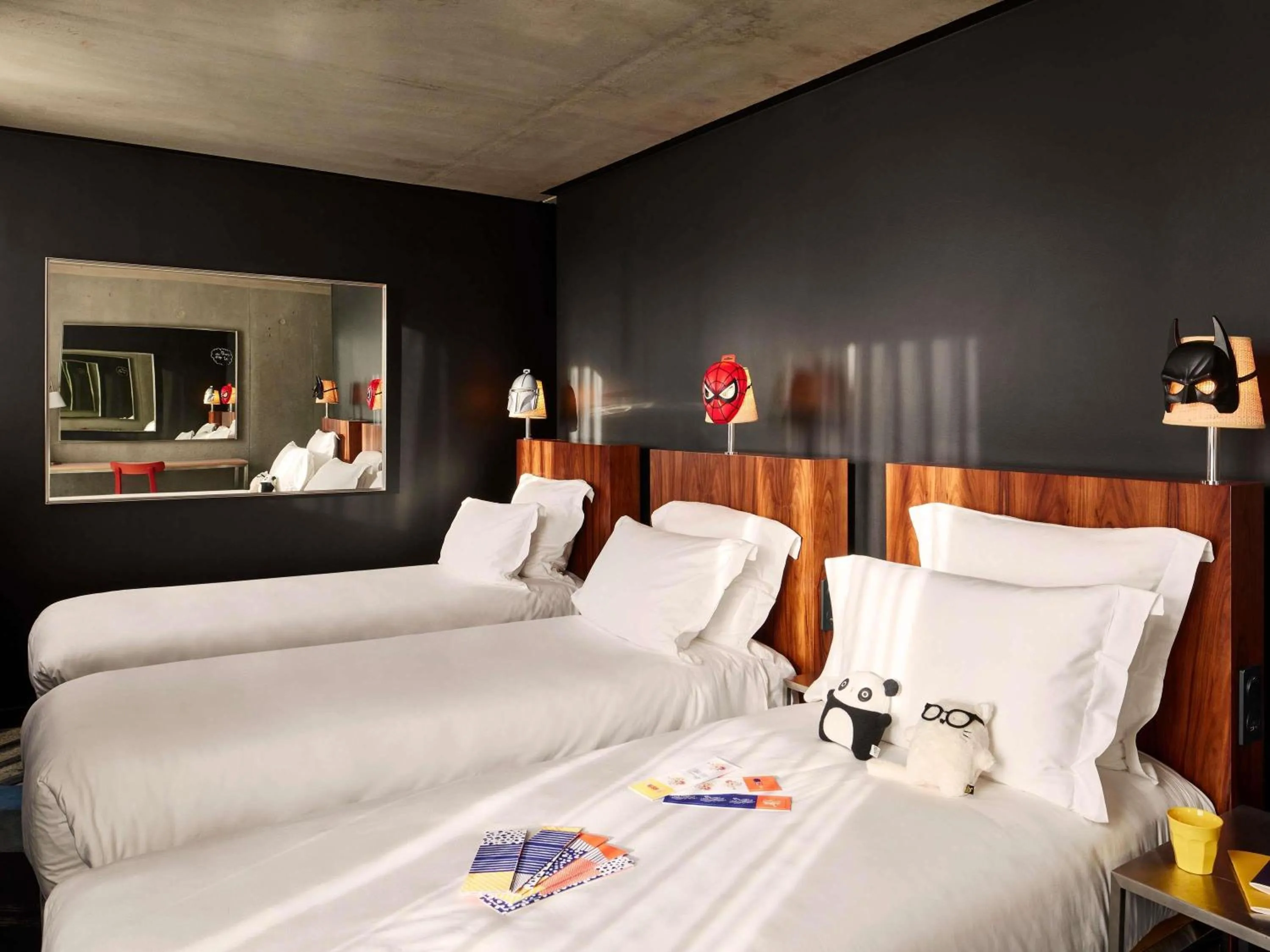 Bedroom, Bed in Mama Shelter Paris East