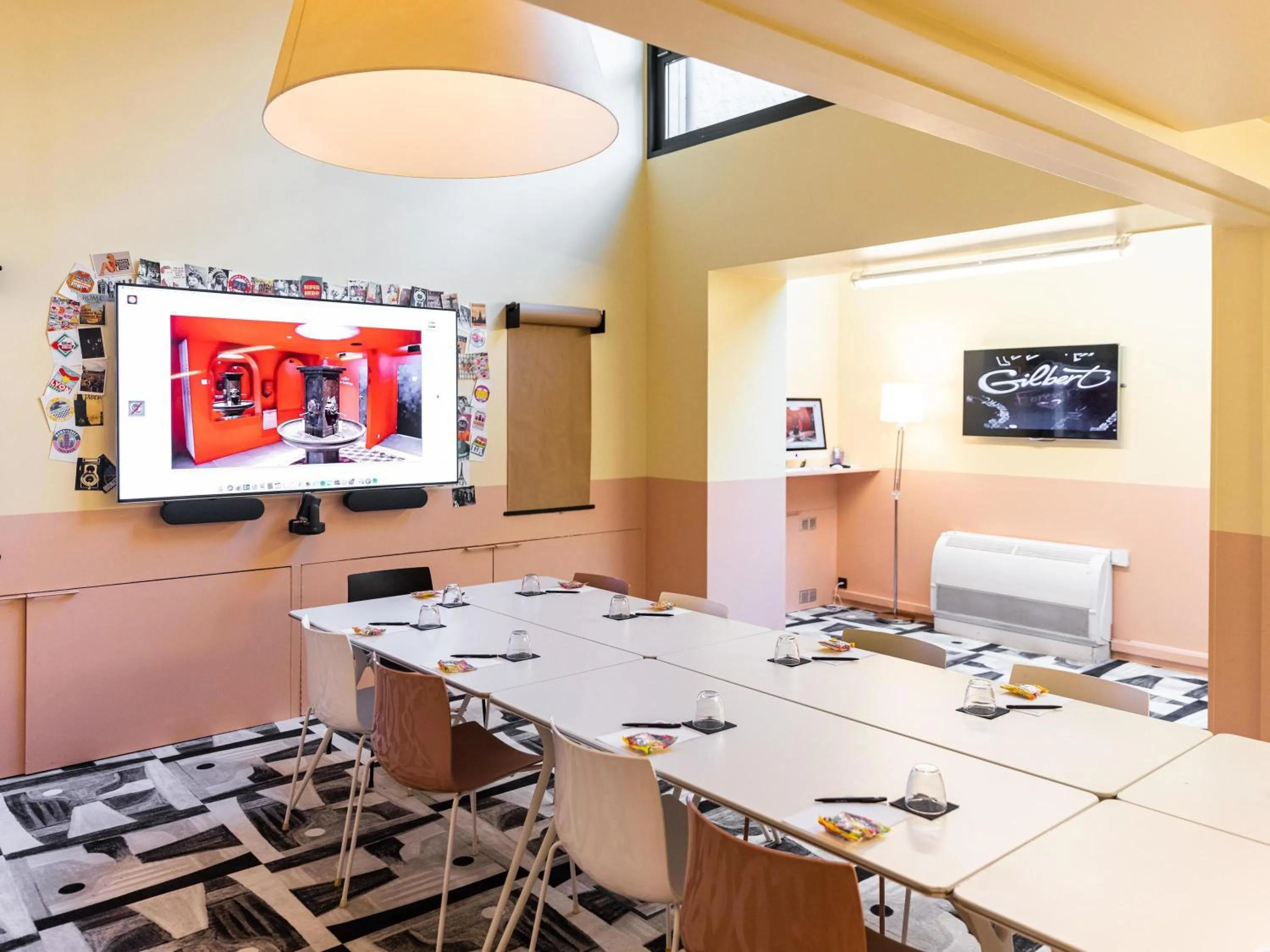 Meeting/conference room in Mama Shelter Paris East