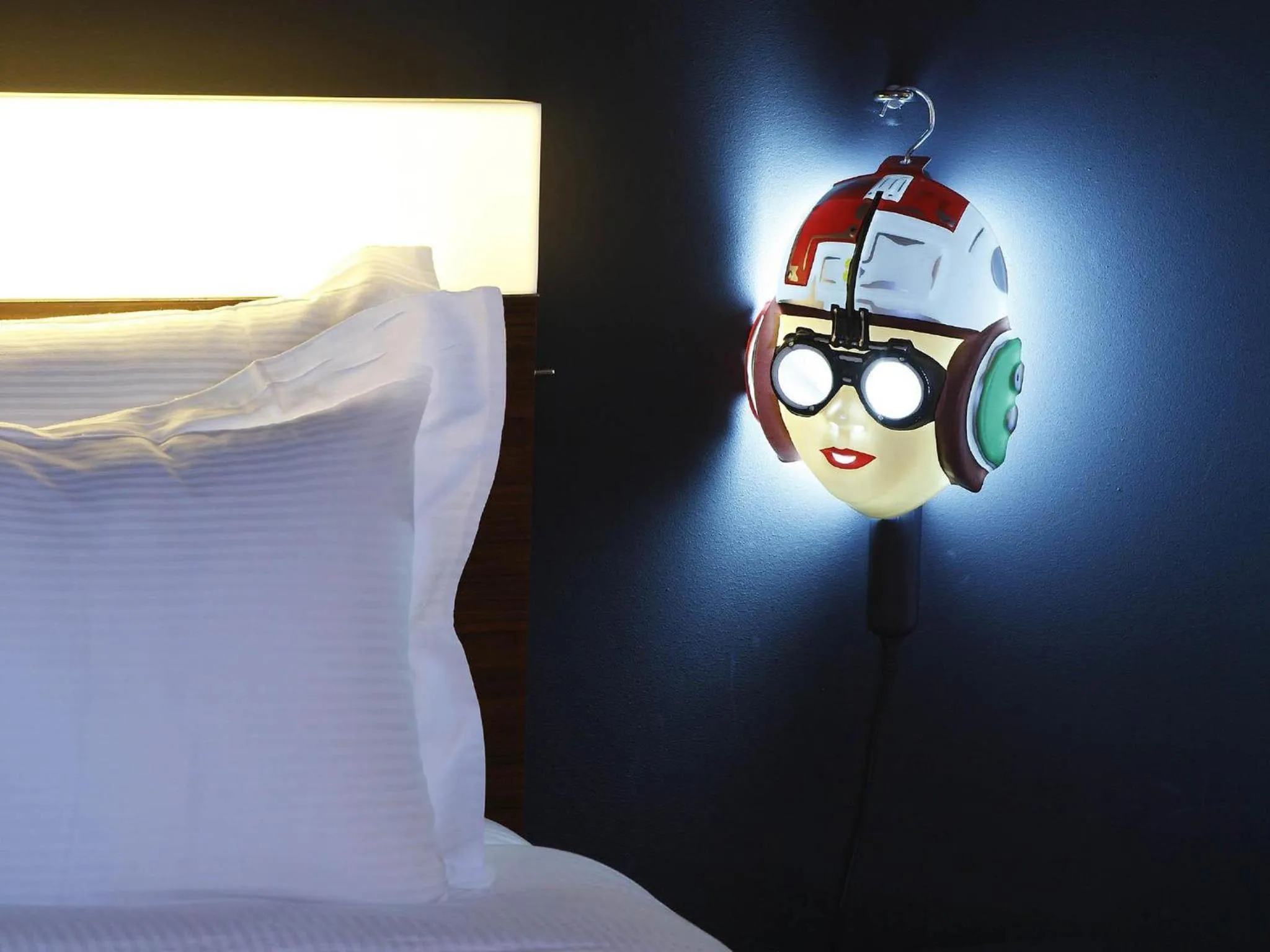 Bedroom, Bed in Mama Shelter Paris East