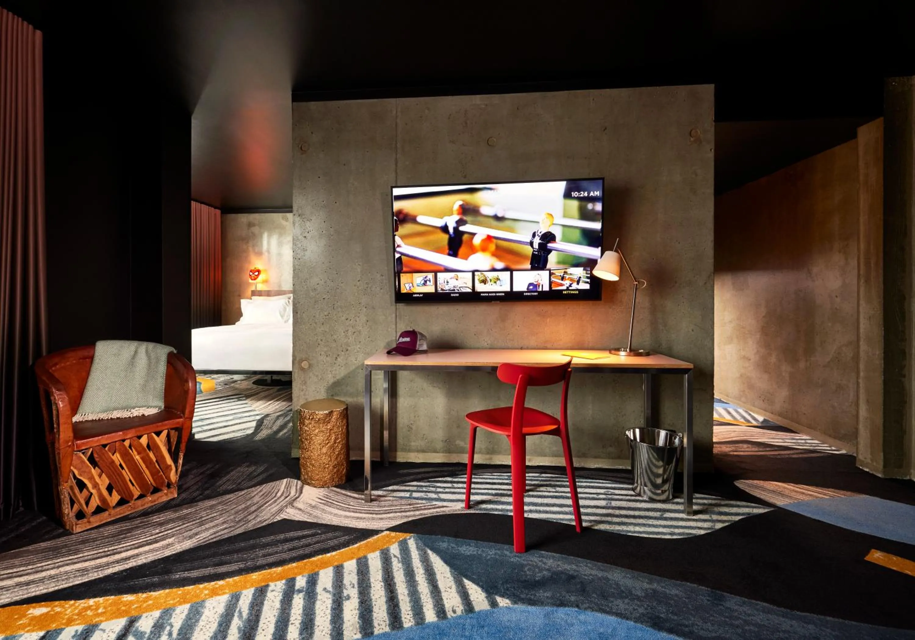 Bed in Mama Shelter Paris East