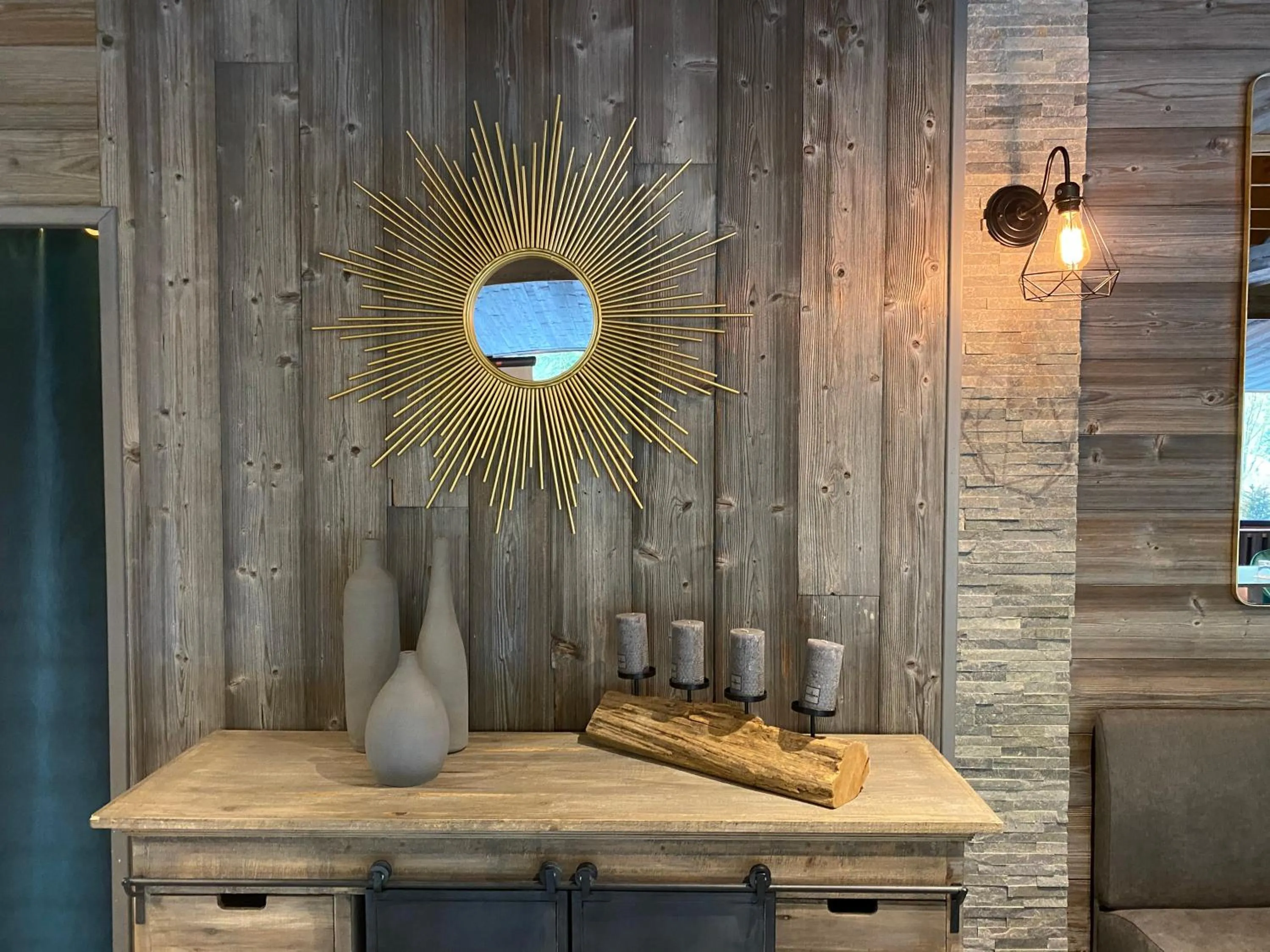 Restaurant/places to eat in Hotel Le Panorama