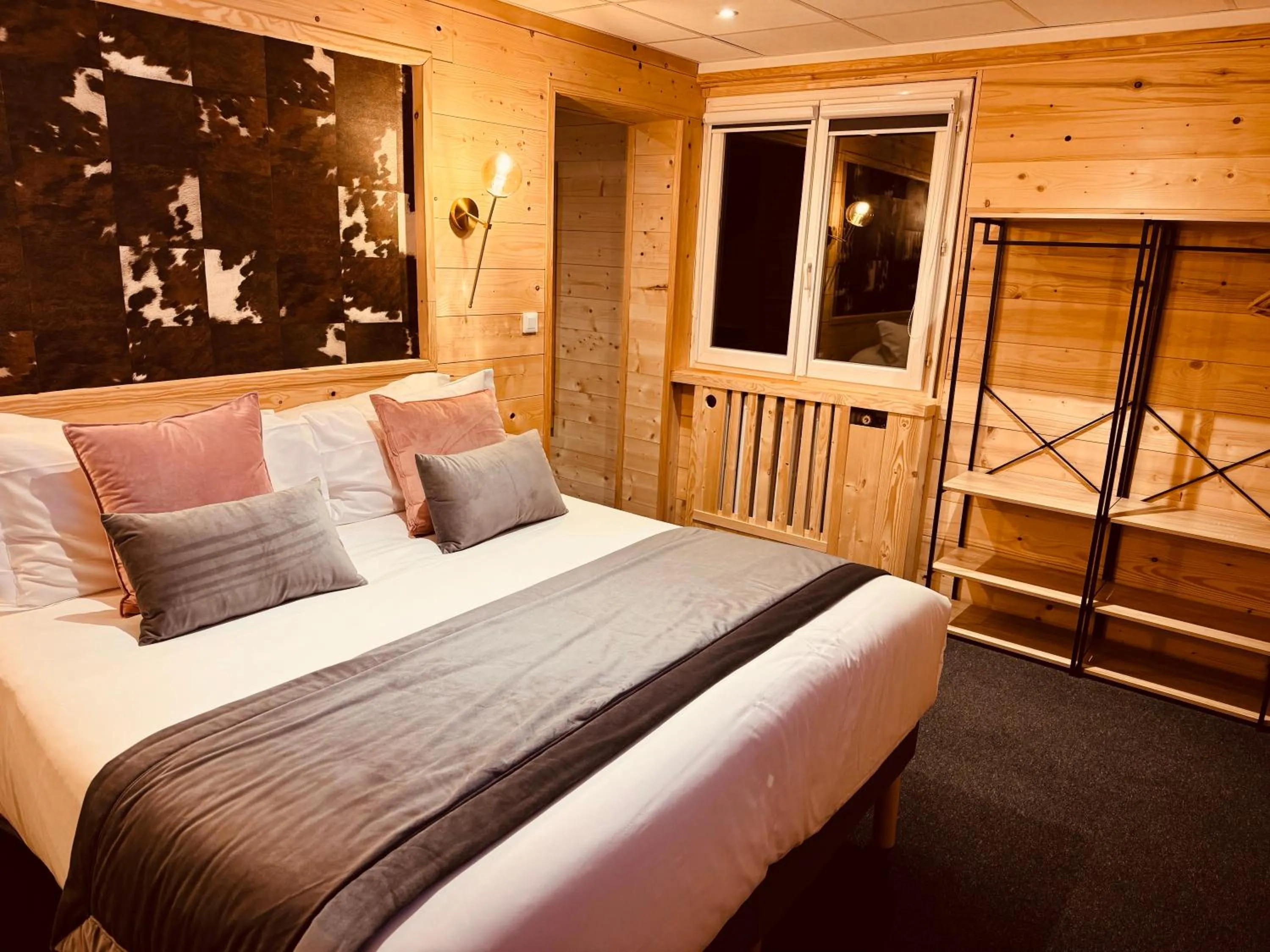 Bedroom, Bed in Hotel Le Panorama