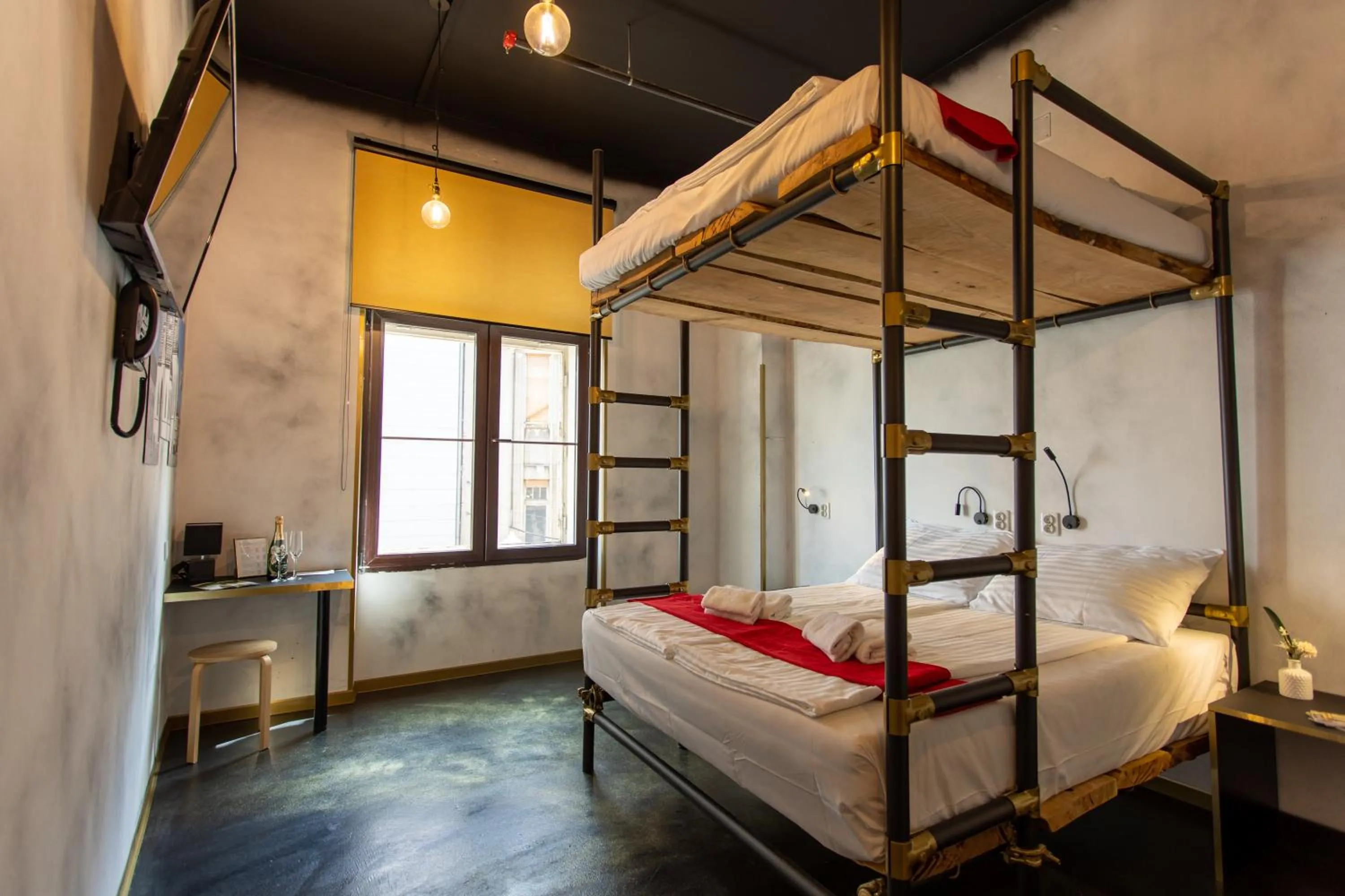 Bed in Timeout Heritage Hotel Zagreb