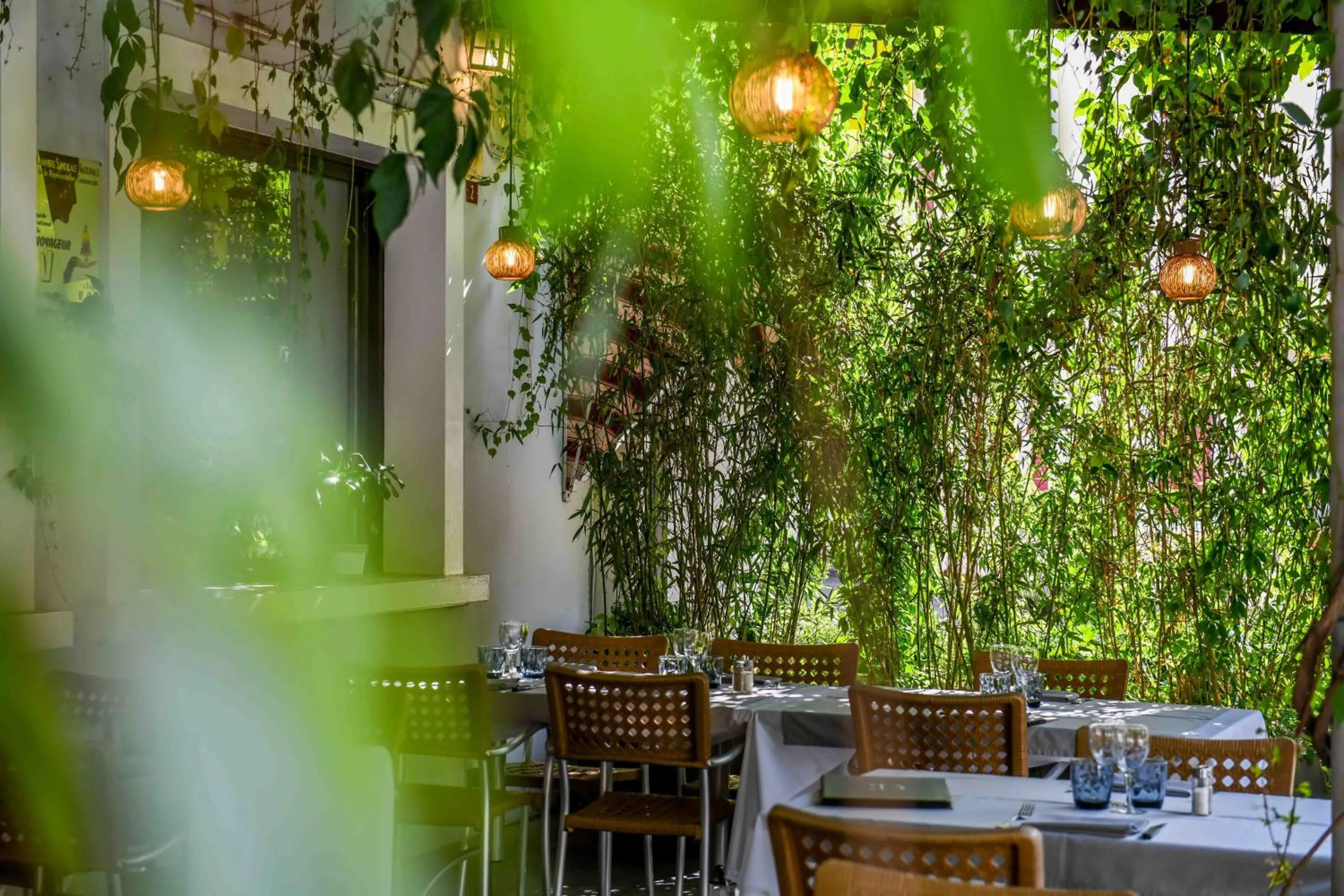 Patio in Hotel du Commerce