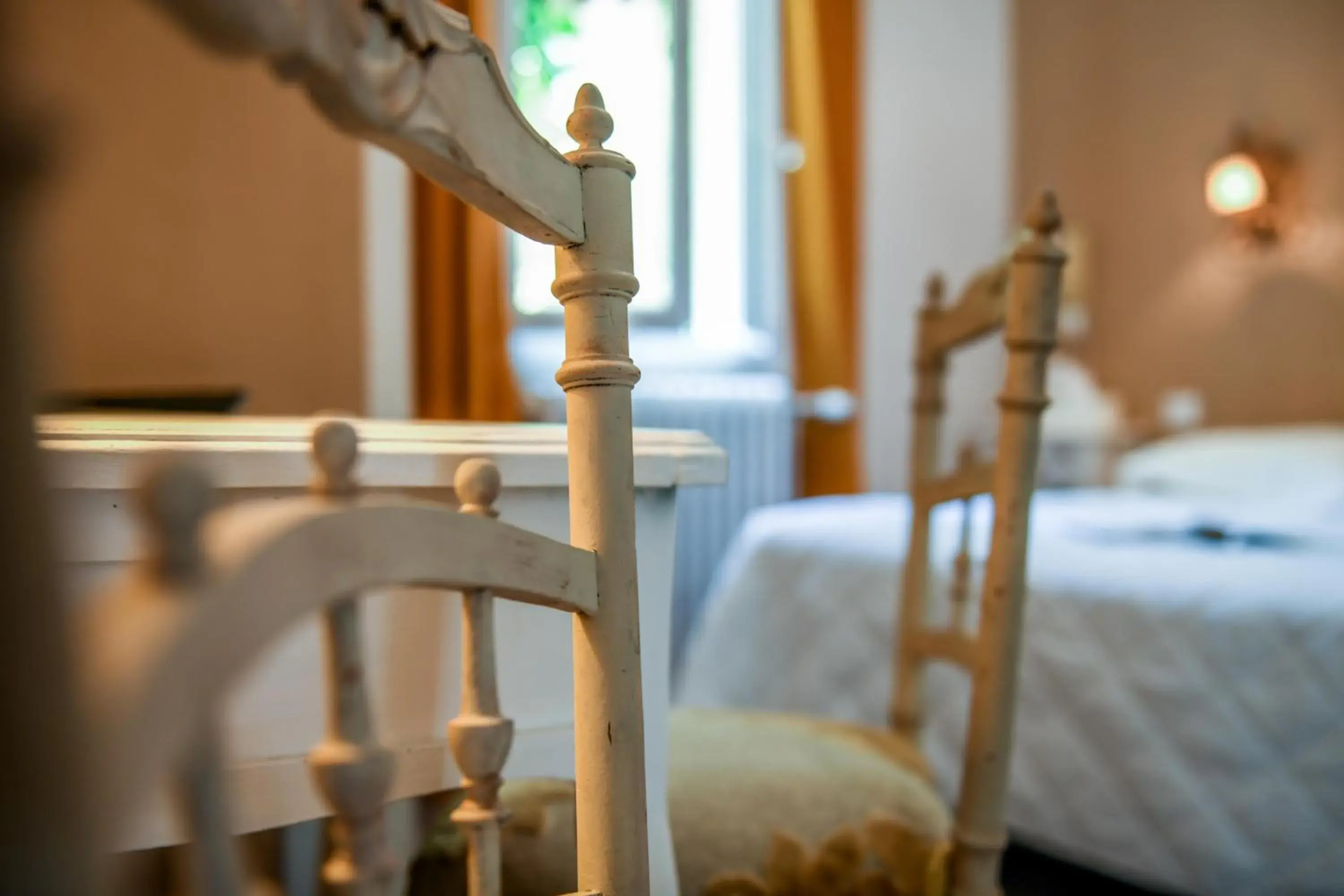 Twin Room with Extra Bed in Logis Hôtel le Commerce- Darracq Twin Room with Extra Bed in Logis Hôtel le Commerce- Darracq