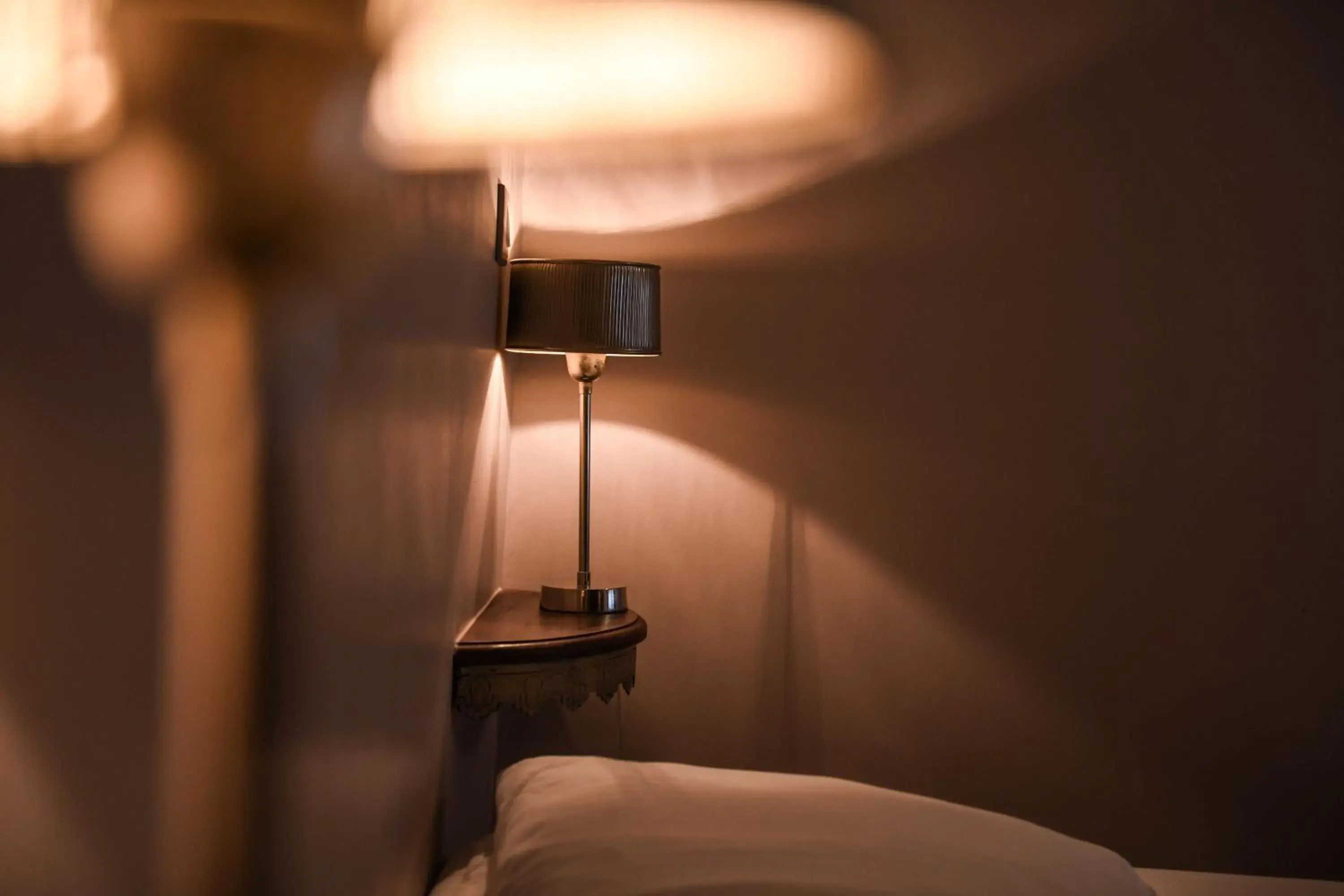 Twin Room with Extra Bed in Logis Hôtel le Commerce- Darracq Twin Room with Extra Bed in Logis Hôtel le Commerce- Darracq