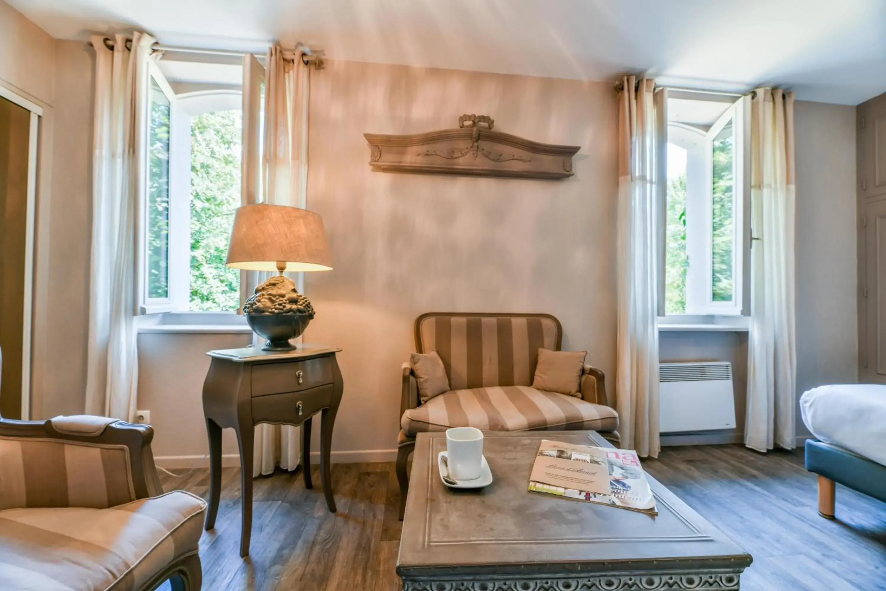 Bed in Hotel du Commerce Bed in Hotel du Commerce