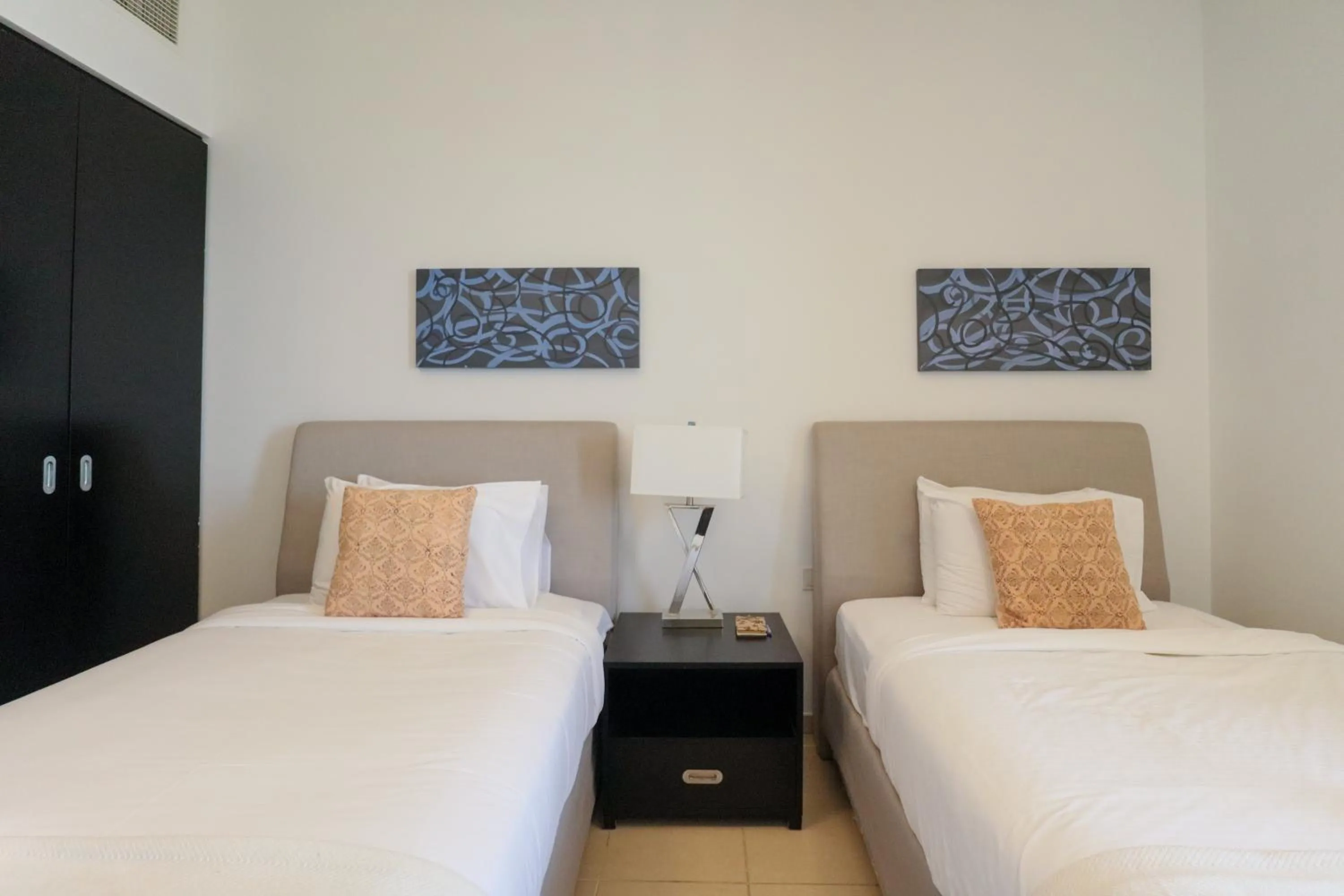 Bed in HiGuests - Amazing Sea Views from this 2BR Apt in JBR