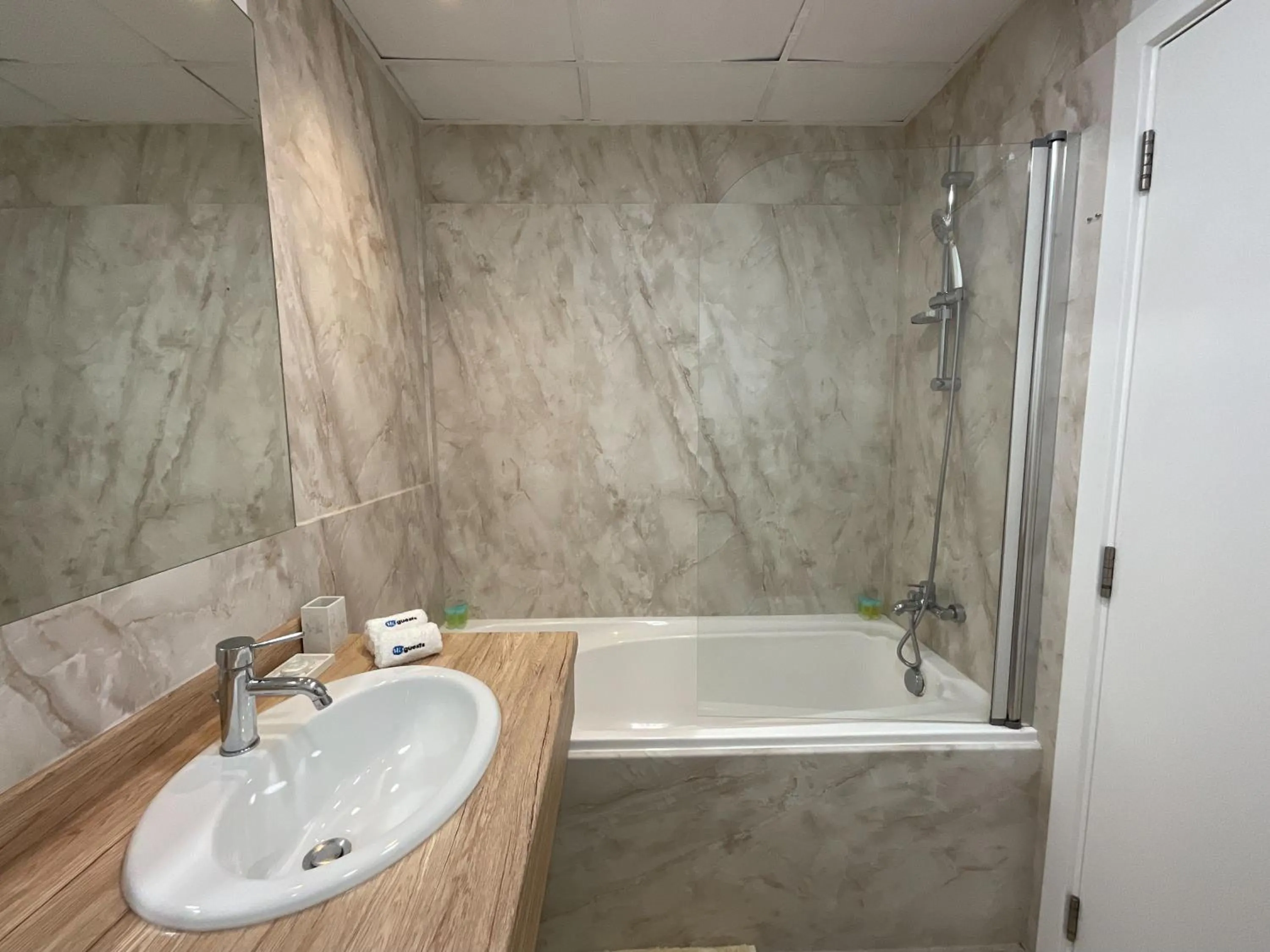 Bathroom in HiGuests - Amazing Sea Views from this 2BR Apt in JBR