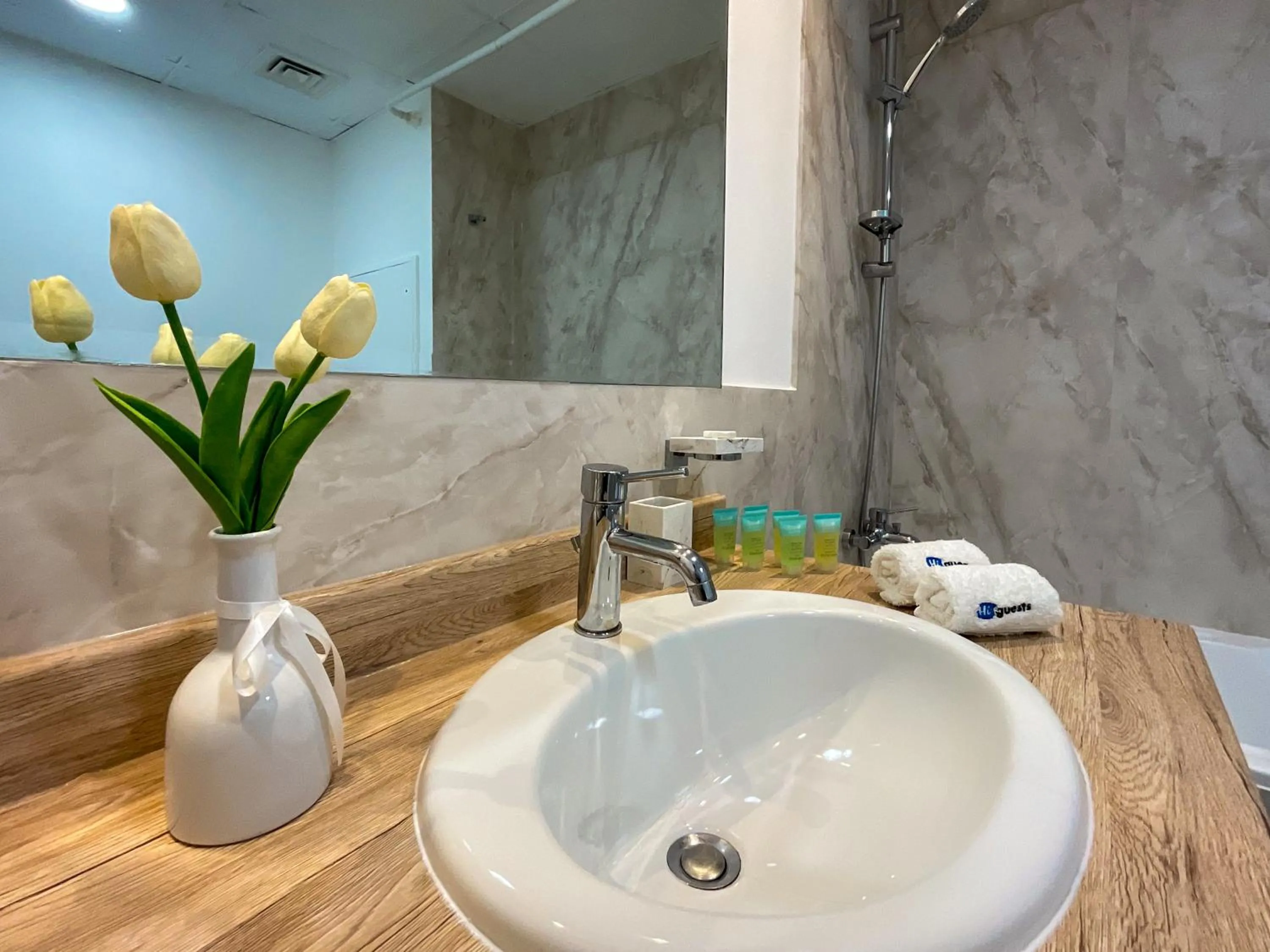 Bathroom in HiGuests - Amazing Sea Views from this 2BR Apt in JBR