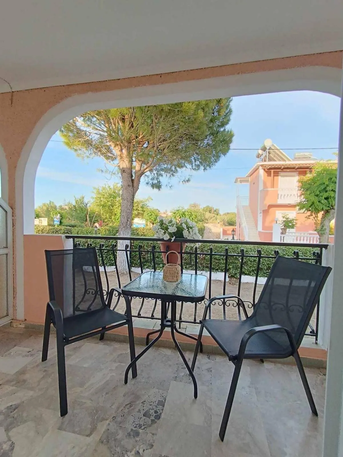 Roussa's Apartments