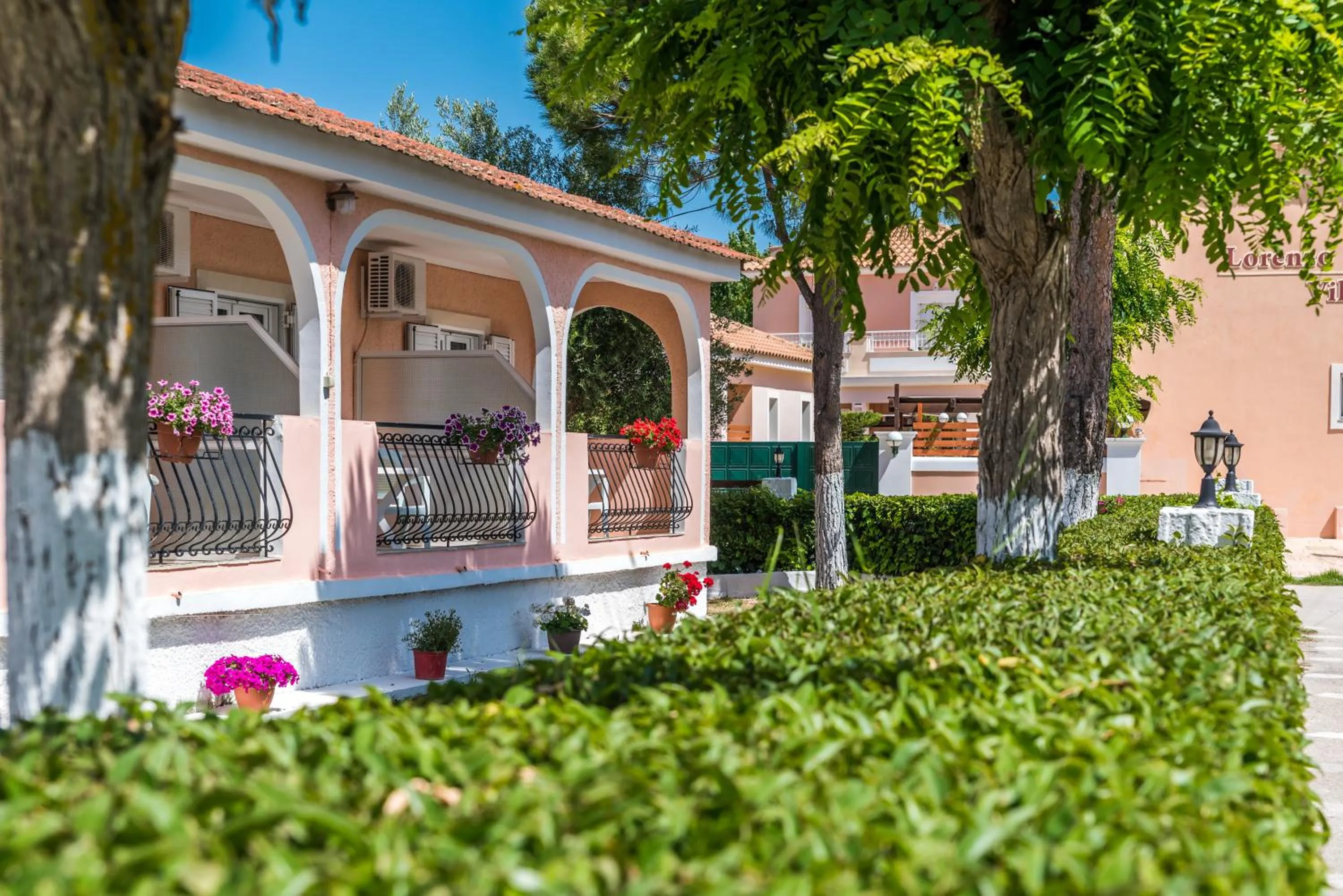 Roussa's Apartments