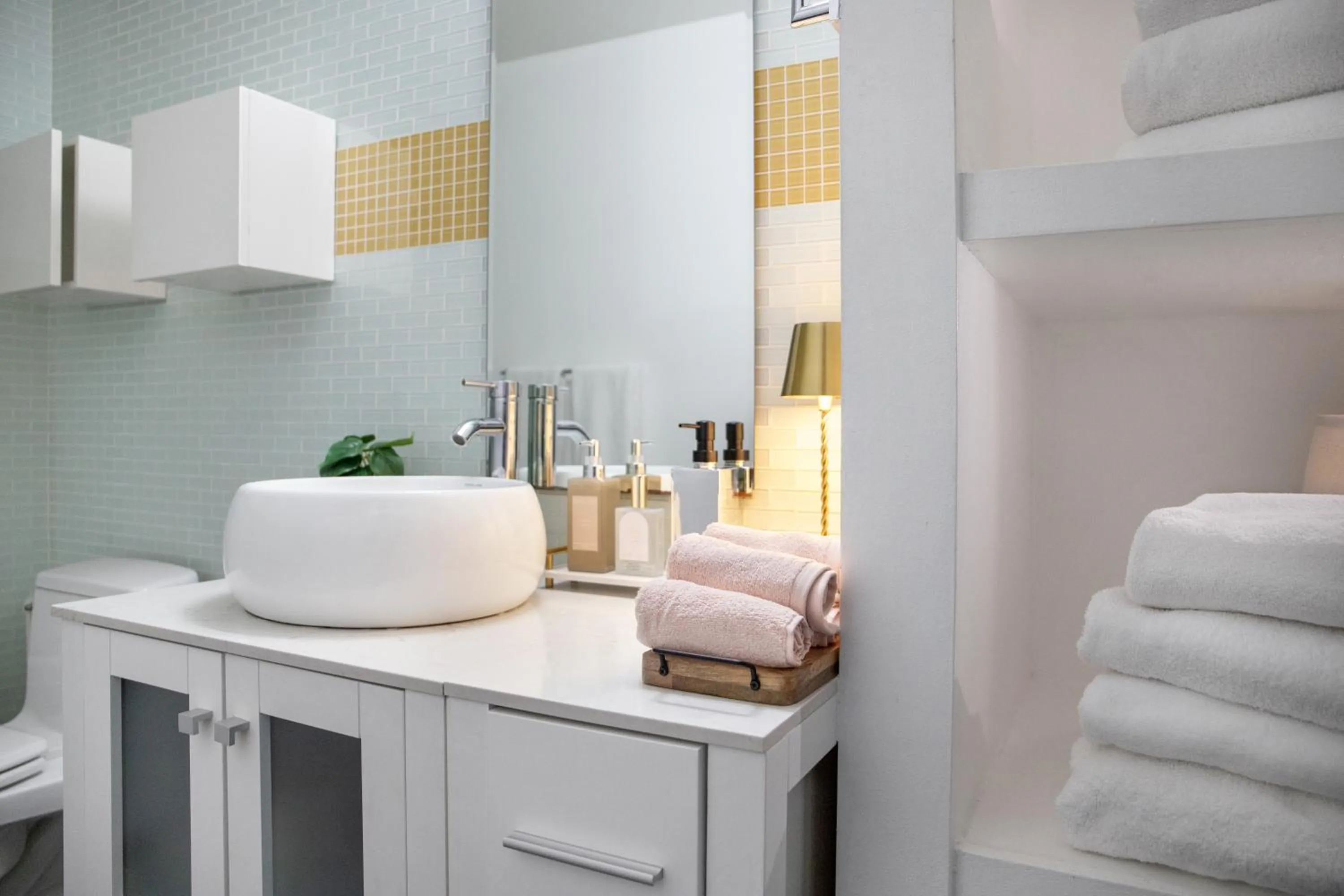 towels in Fashion Loft 2 bedroom Downtown